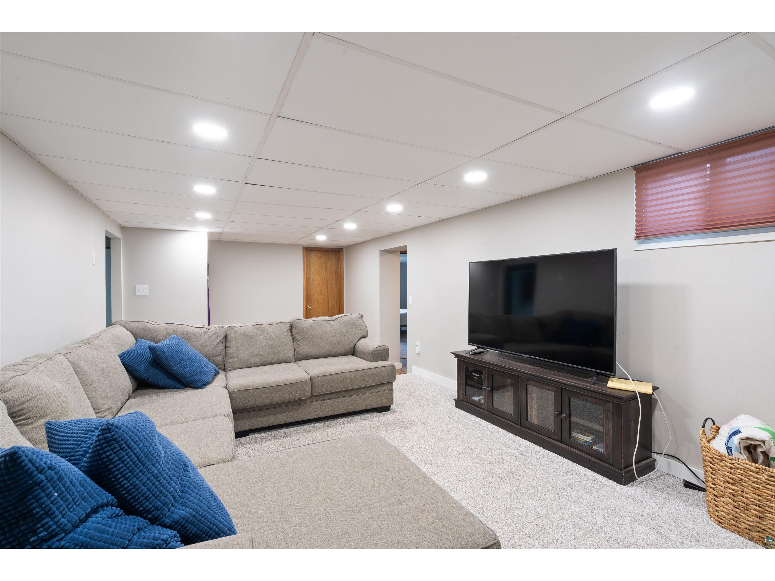 324 Hawkins St Duluth MN 55811 6126147 image21