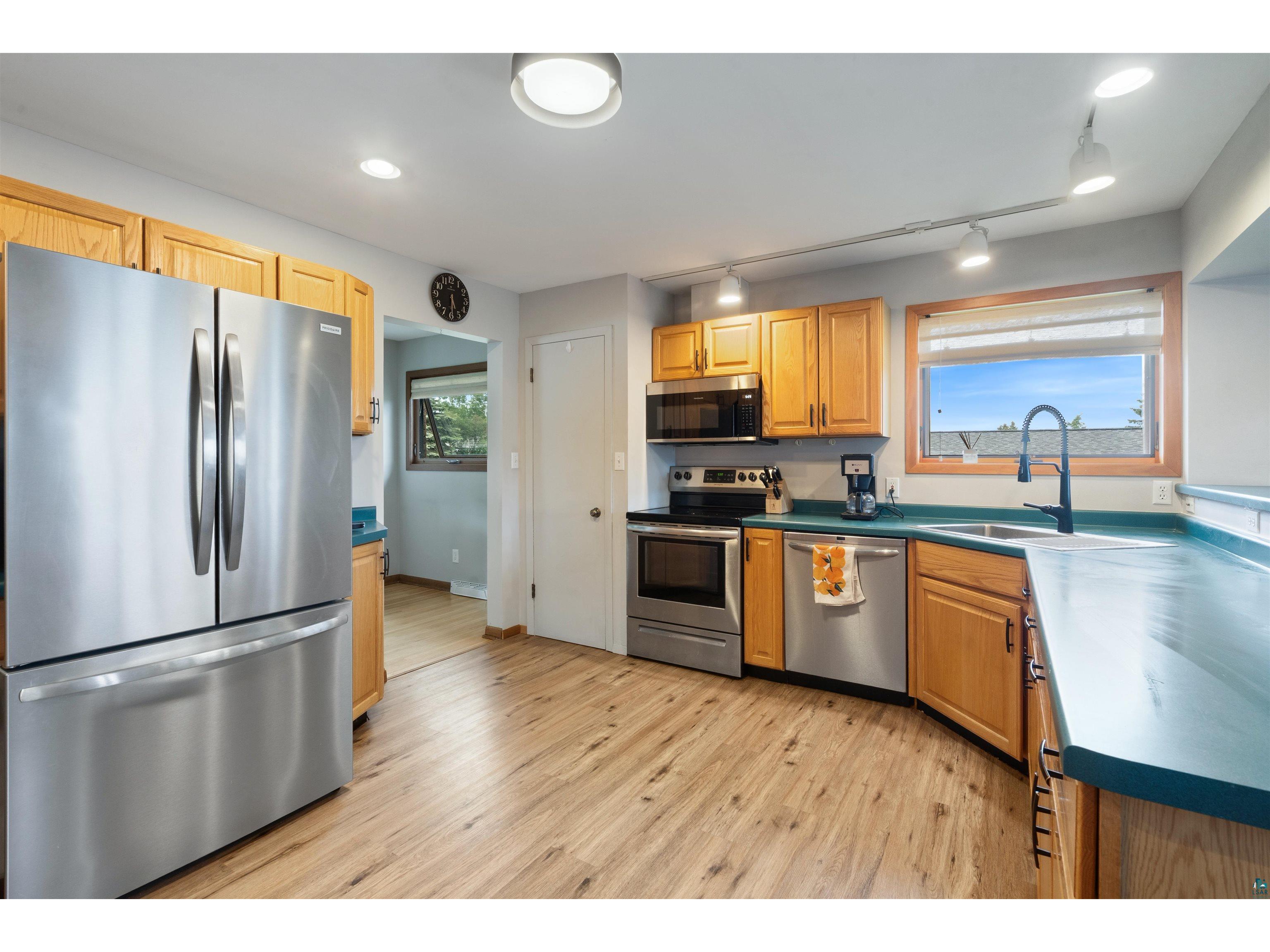 324 Hawkins St Duluth MN 55811 6126147 image4