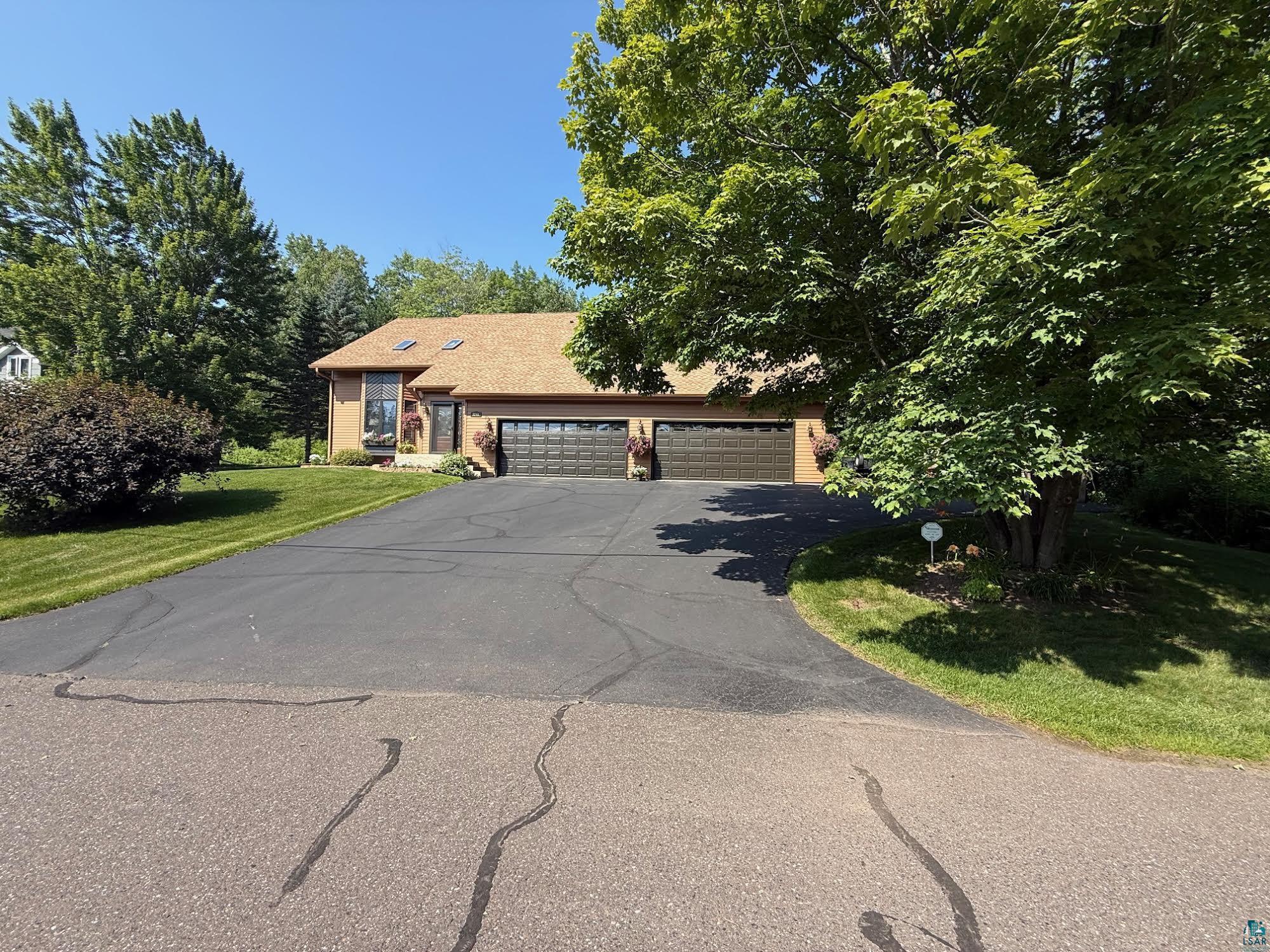 3241 Commonwealth Ave Duluth MN 55808 6124314 image46