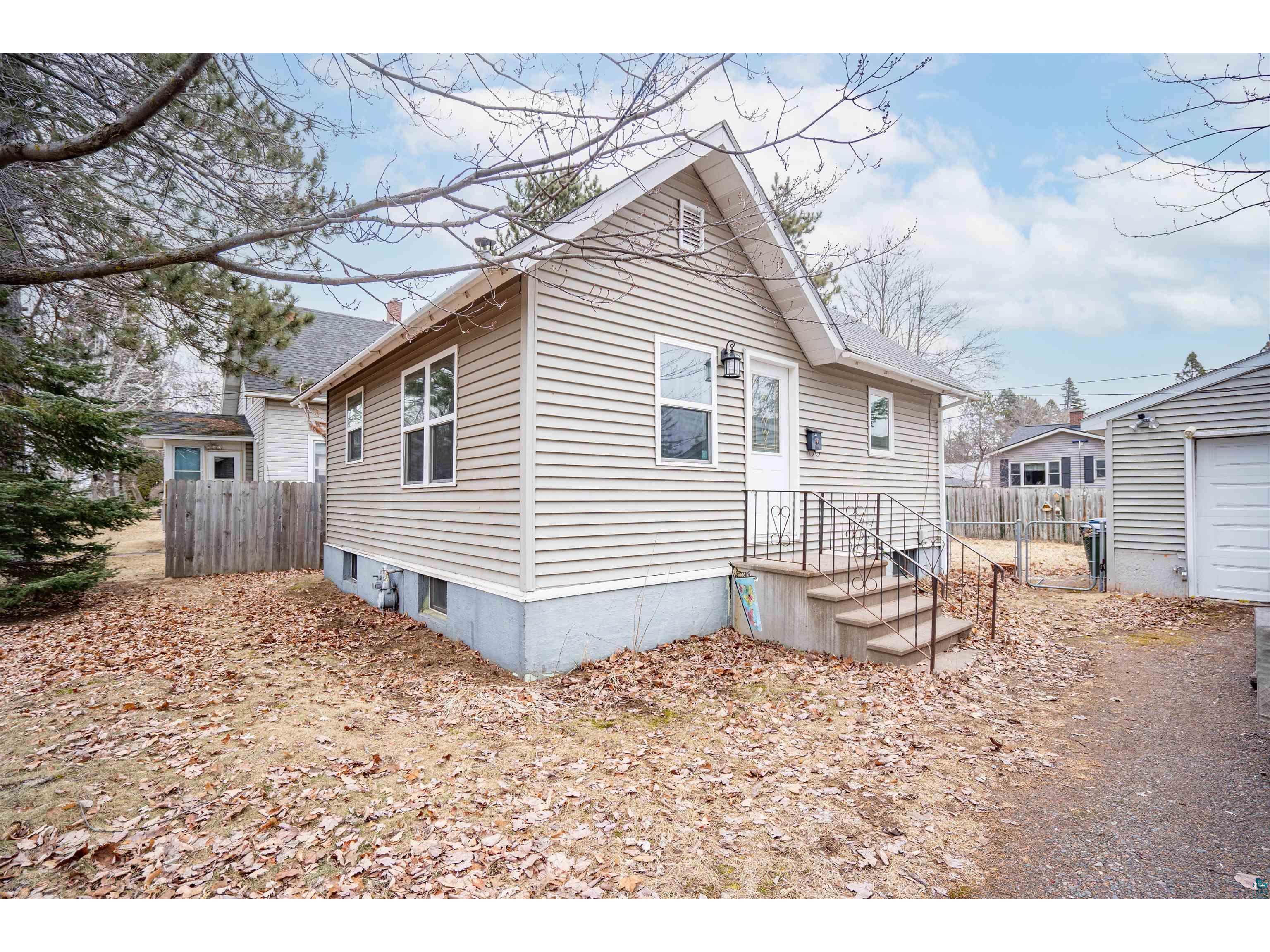 326 16th St Cloquet MN 55720 6112494 image1