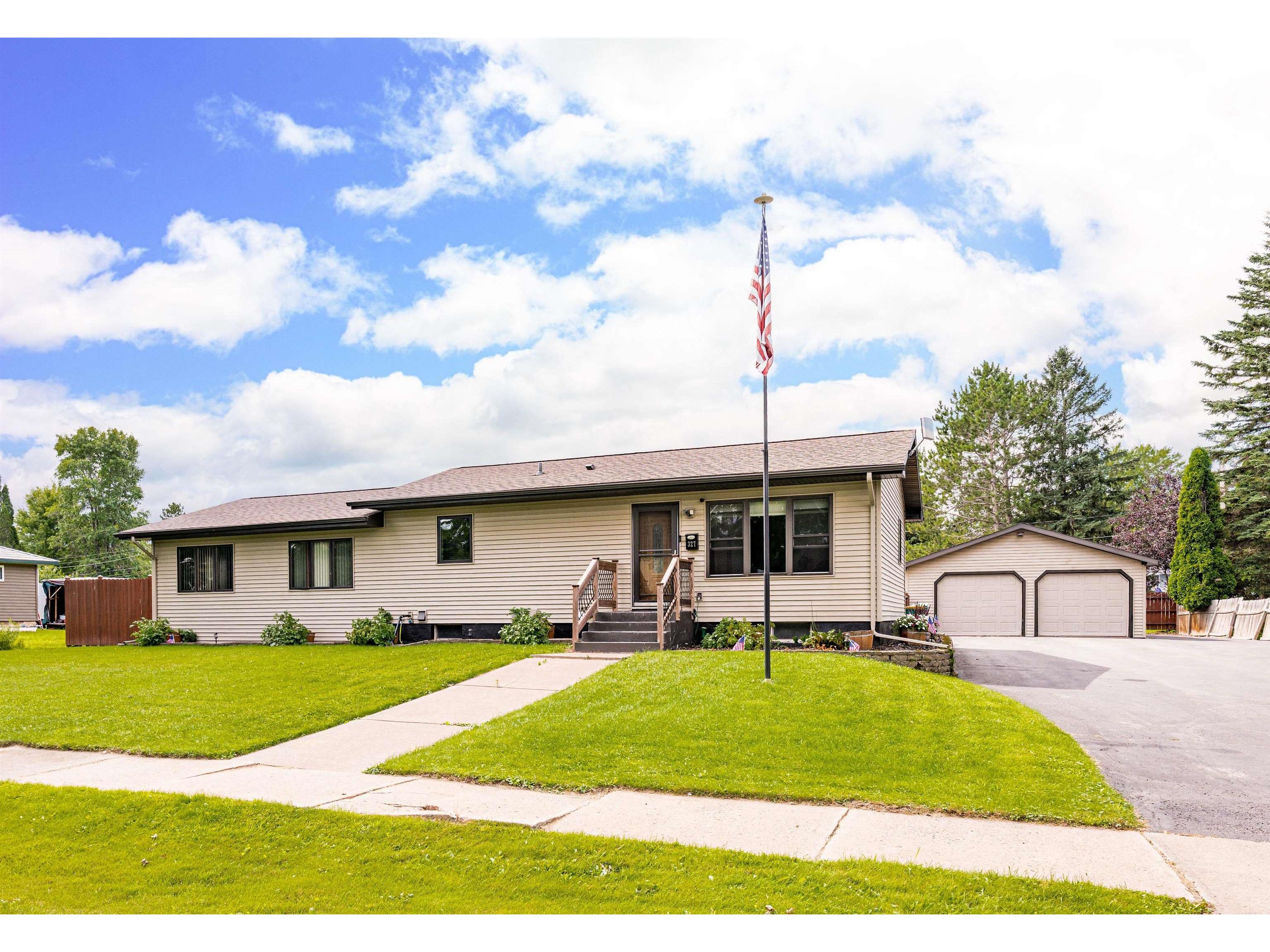 327 102nd Ave W Duluth MN 55808 6121706 image1