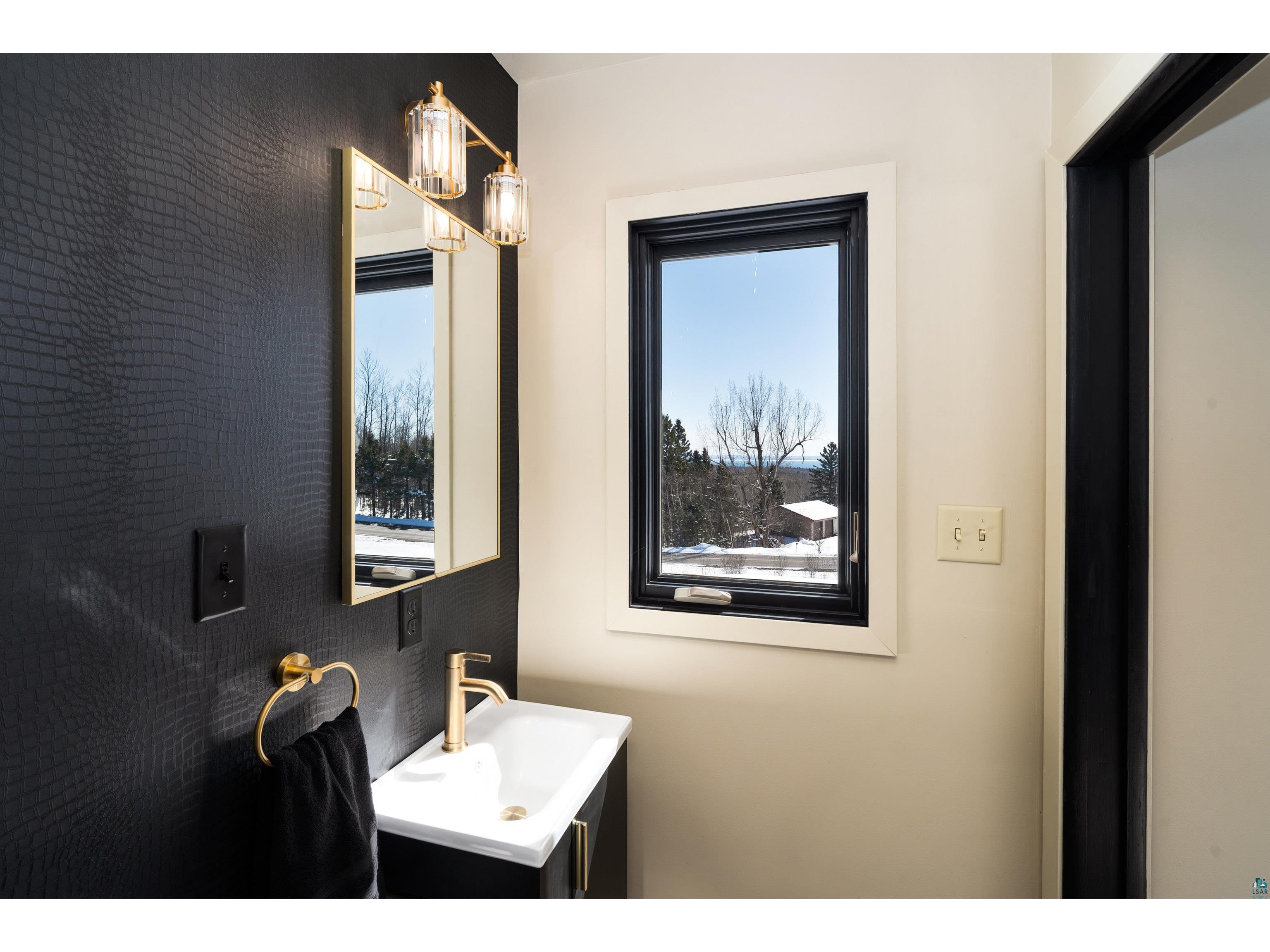 3273 Strand Rd Duluth MN 55803 6124012 image38