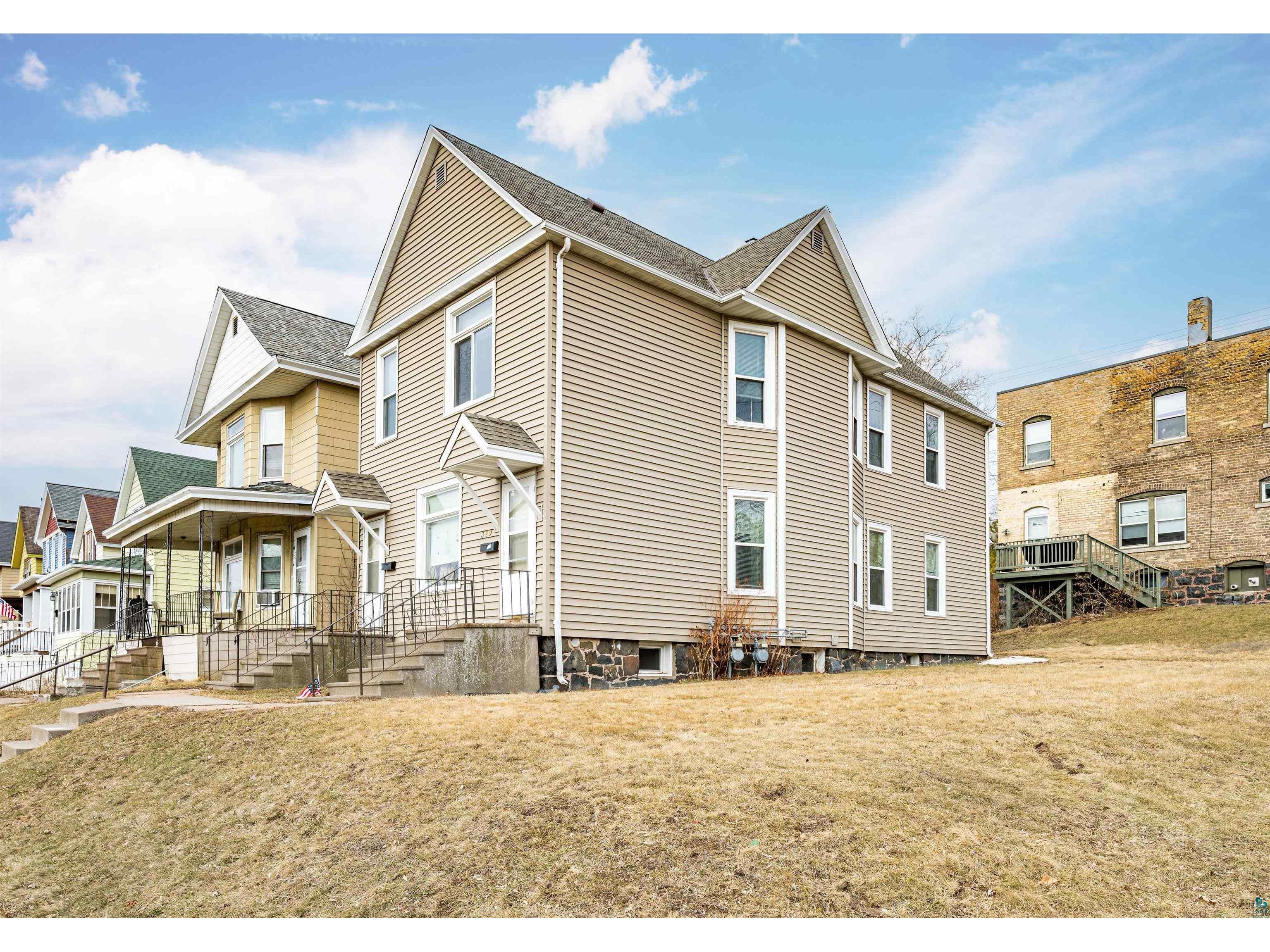 329 E 6th St Duluth MN 55805 6118279 image1