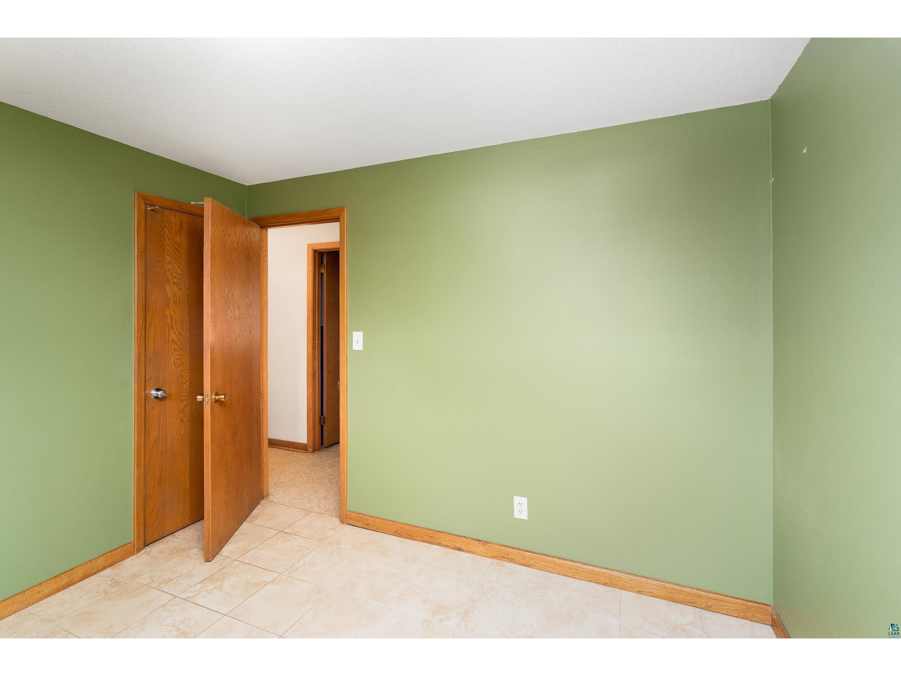 330 E Faribault St Duluth MN 55803 6124959 image36