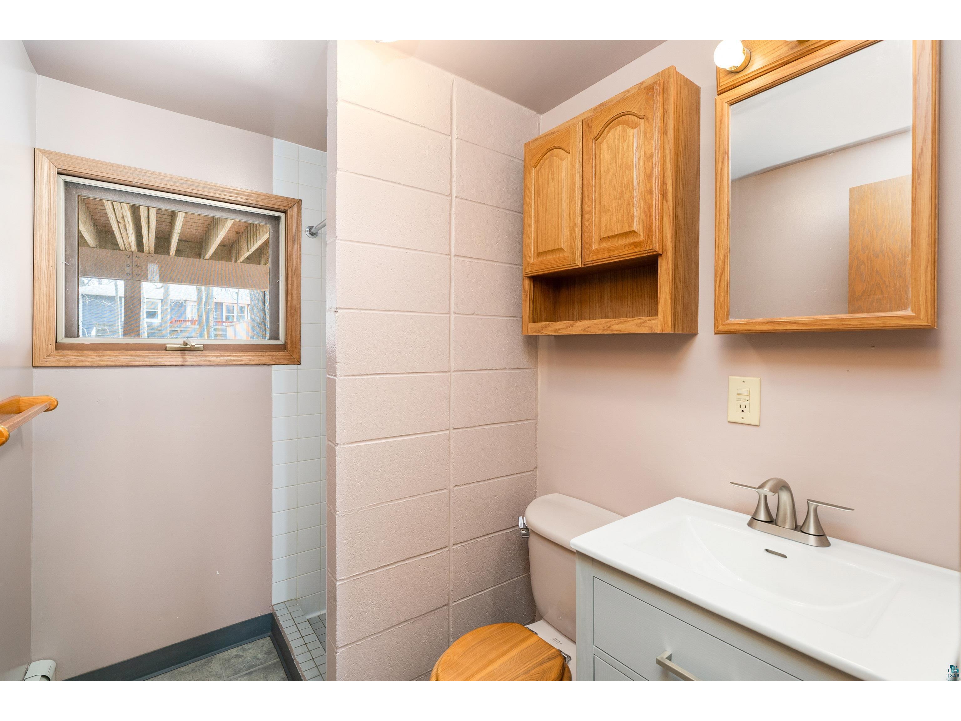 330 E Faribault St Duluth MN 55803 6124959 image37