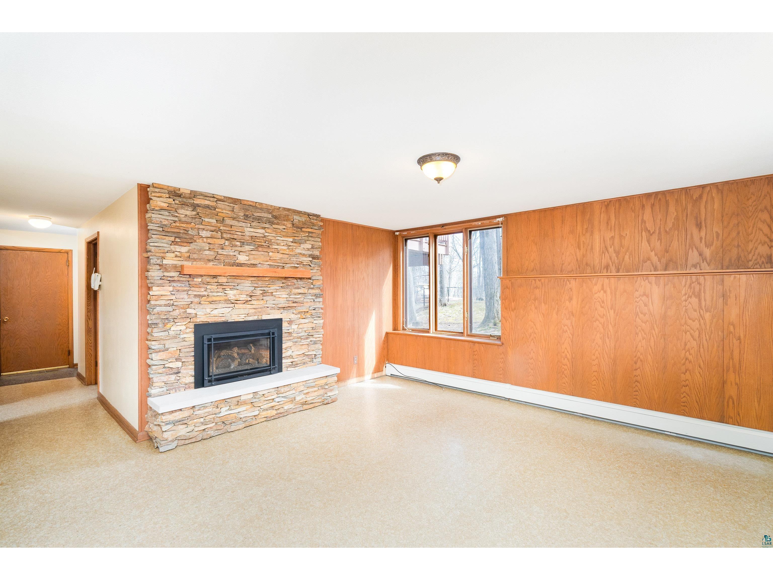 330 E Faribault St Duluth MN 55803 6124959 image57