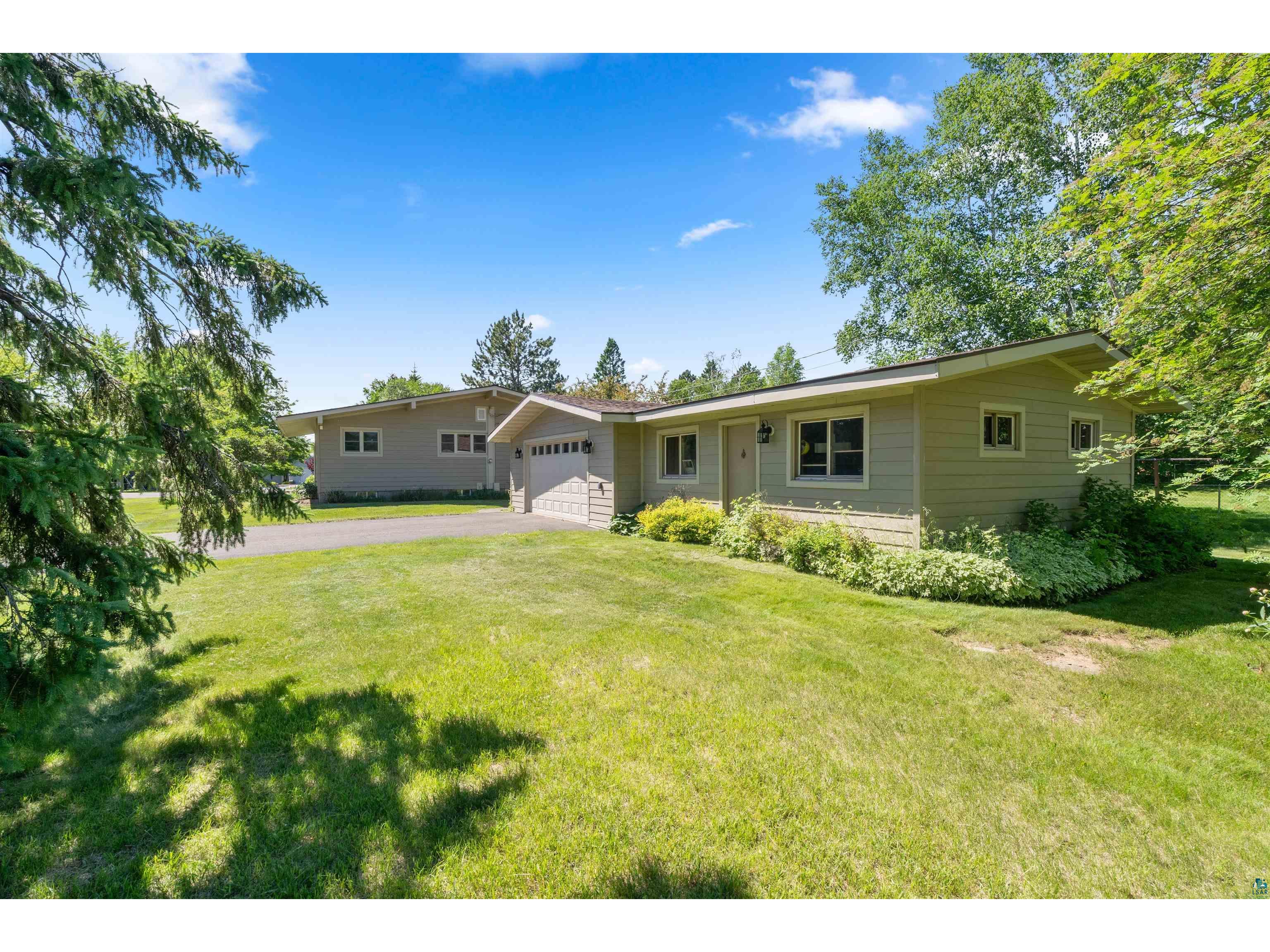 3304 Hutchinson Rd Duluth MN 55811 6126283 image2