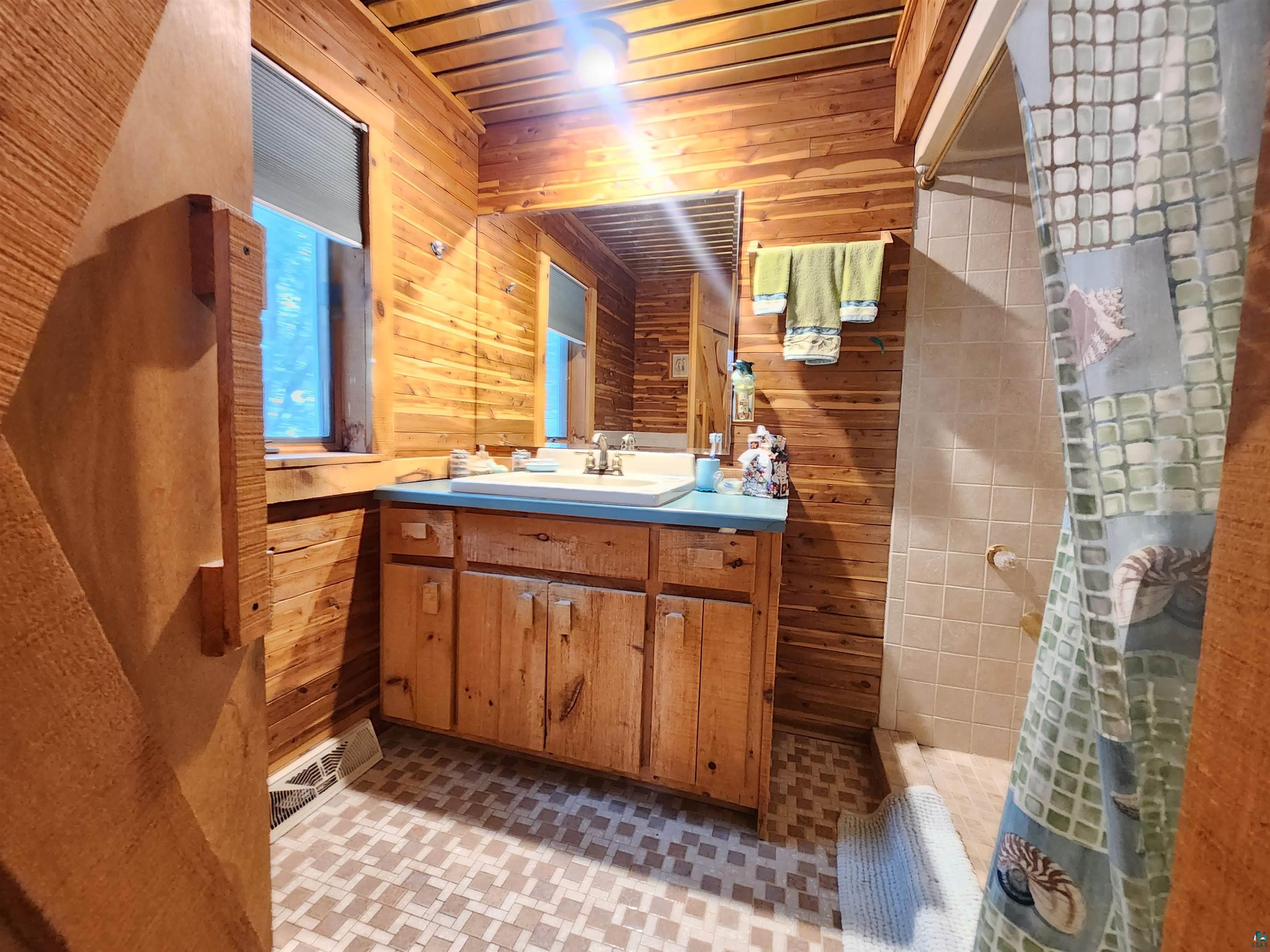 332 N 1st St Bayfield WI 54814 6124396 image17