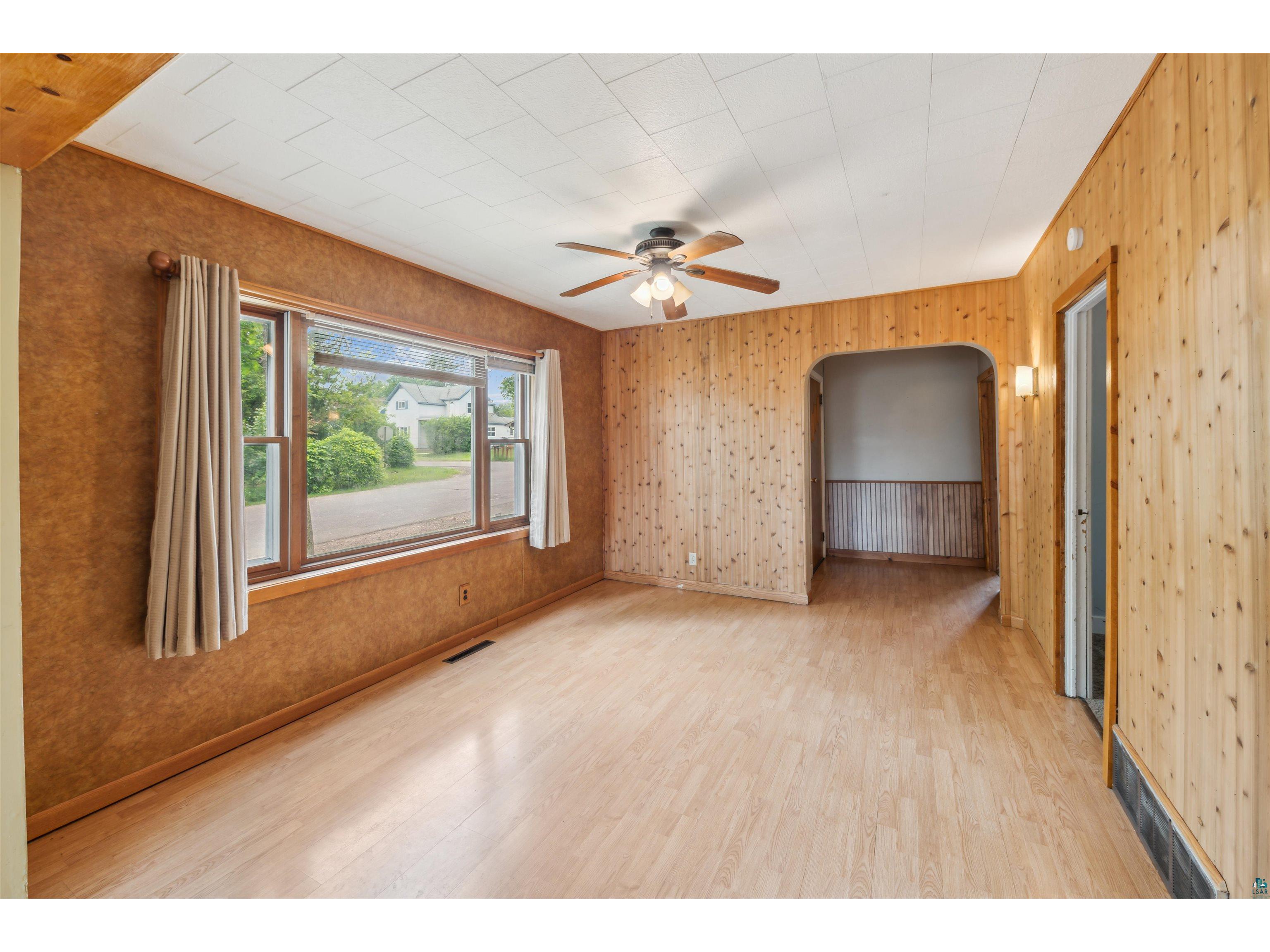 332 W Pine Street Washburn WI 54891 6124749 image8