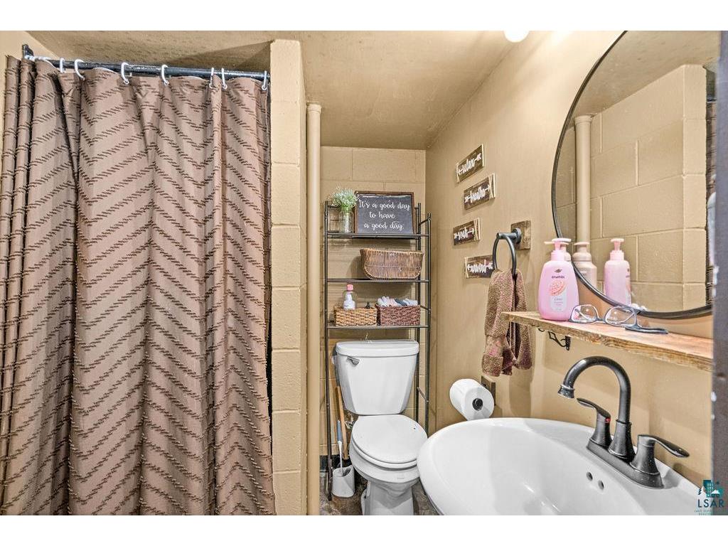 333 N 59th Ave W Duluth MN 55807 6124463 image19