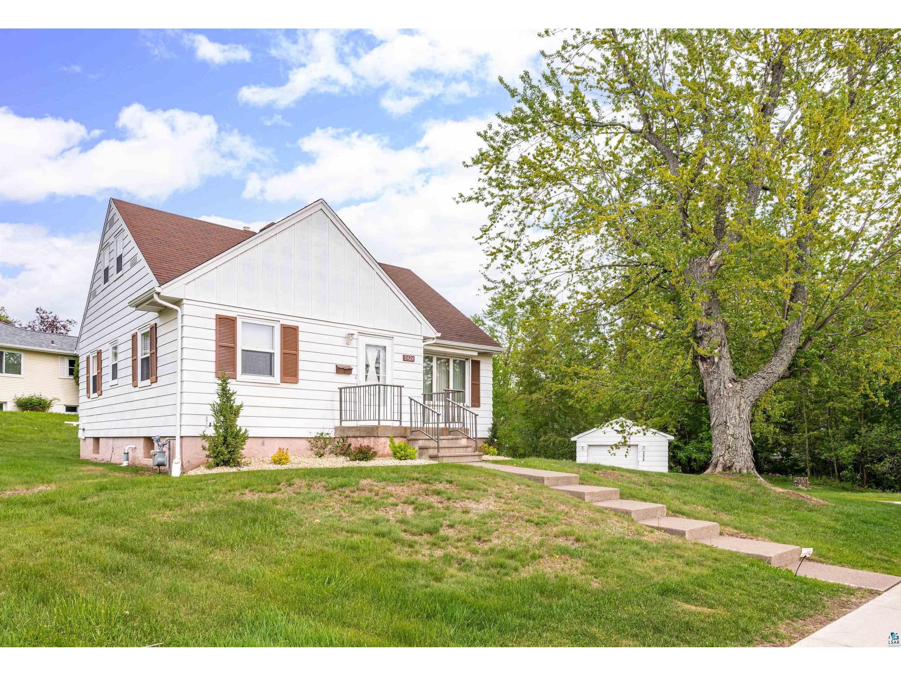 3424 Woodland Ave Duluth MN 55803 6120004 image1