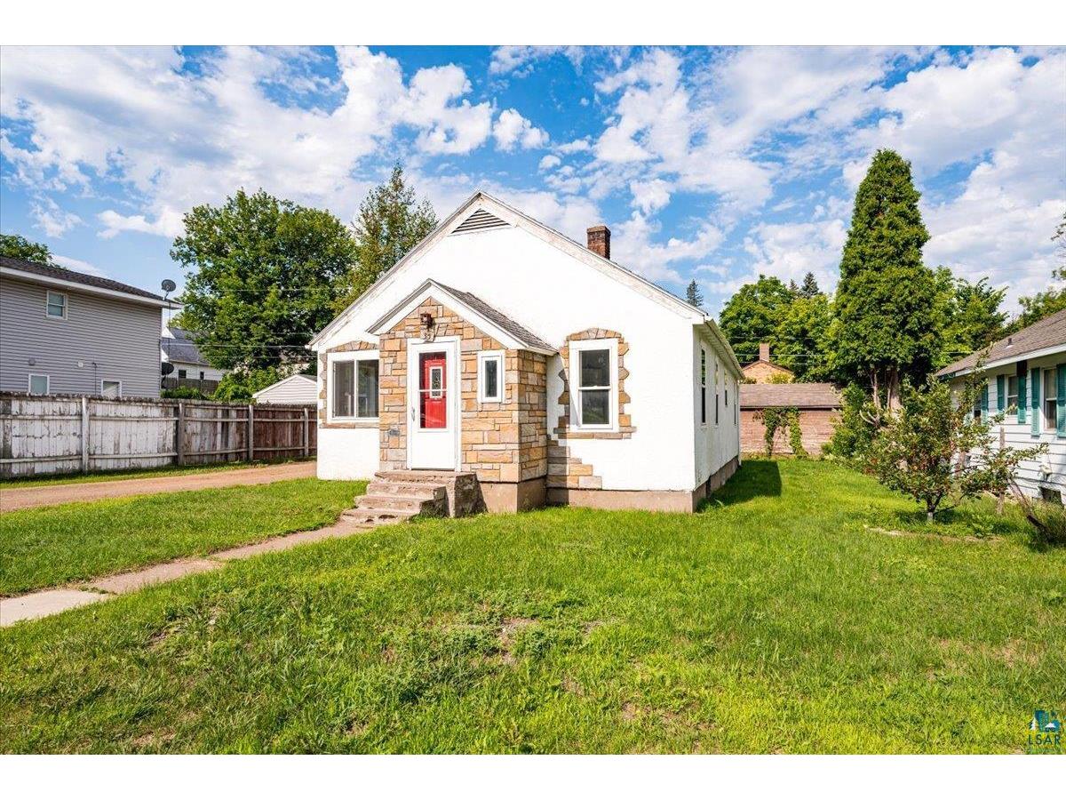 35 3rd St Cloquet MN 55720 6109693 image1