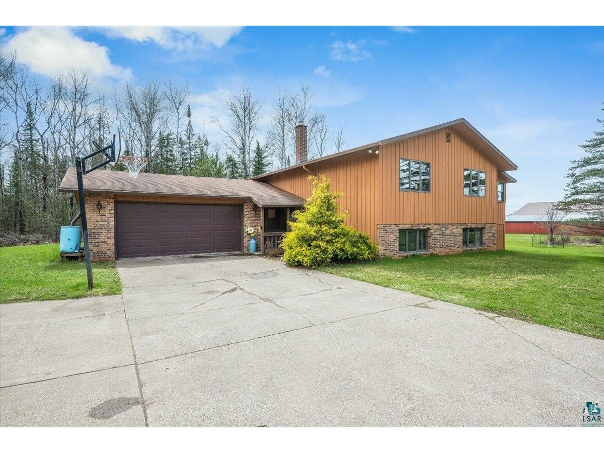 3512 E Station Rd Superior WI 54880 6113469 image1