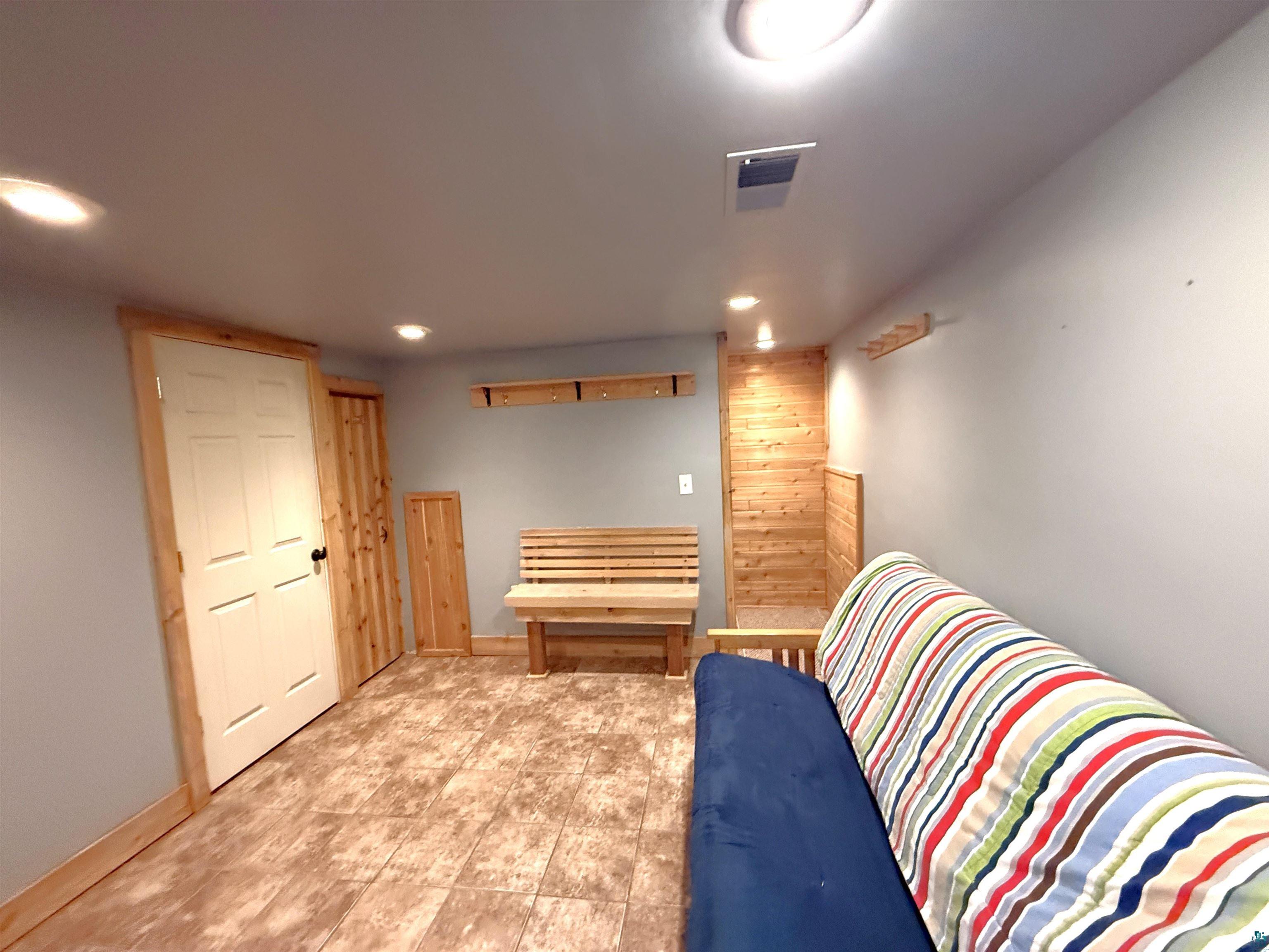 37 E Boundary St Ely MN 55731 6125846 image20