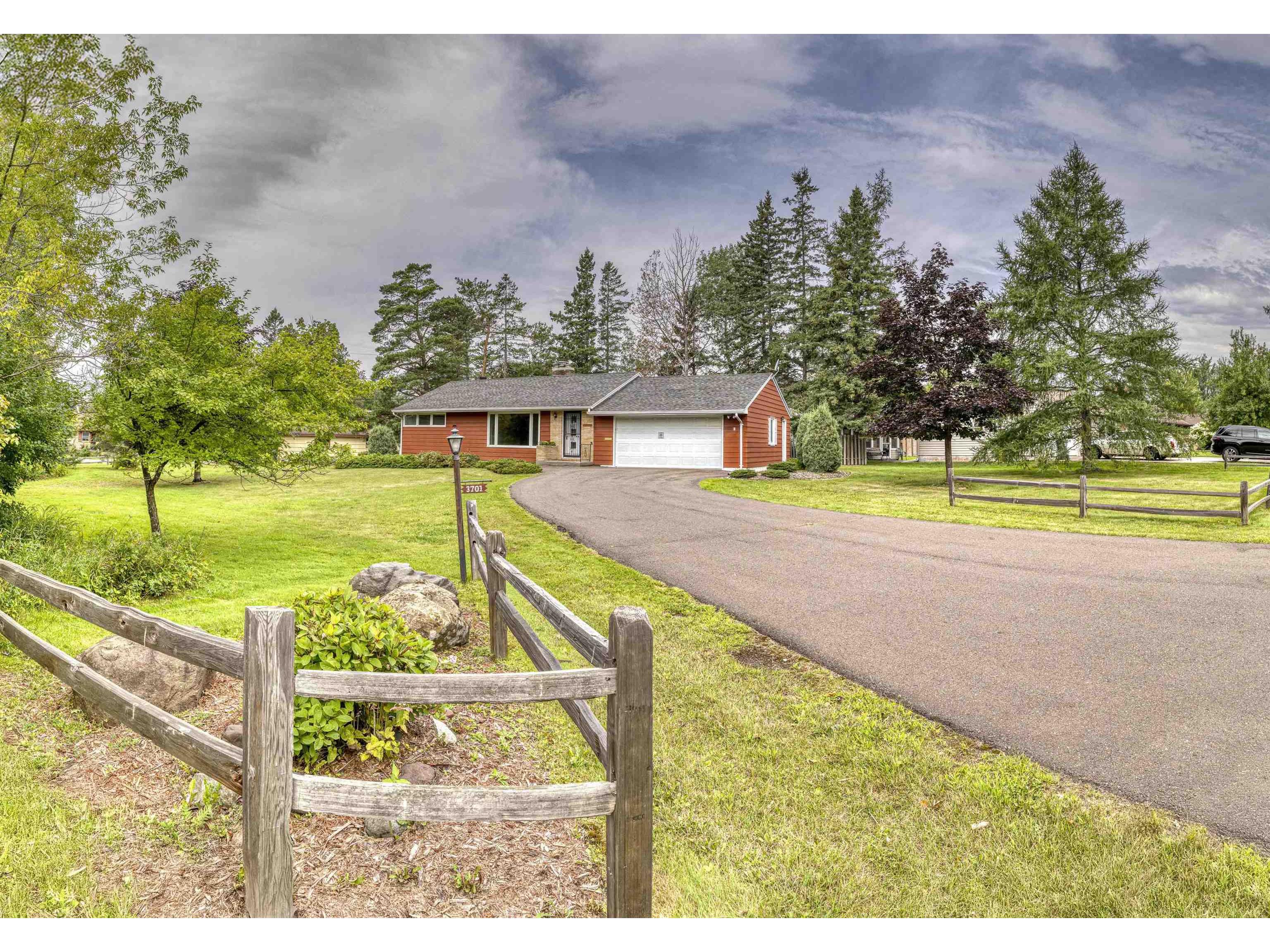 3701 E 3rd St Duluth MN 55804 6121505 image1