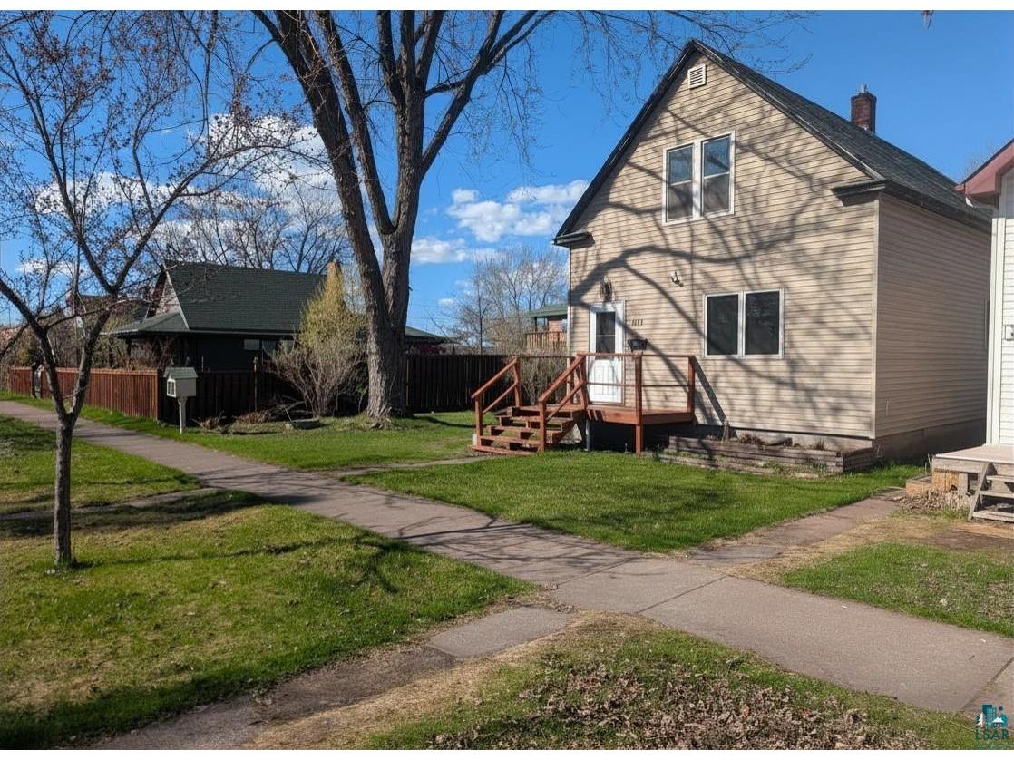 3713 E 3rd St Superior WI 54880 6125244 image1
