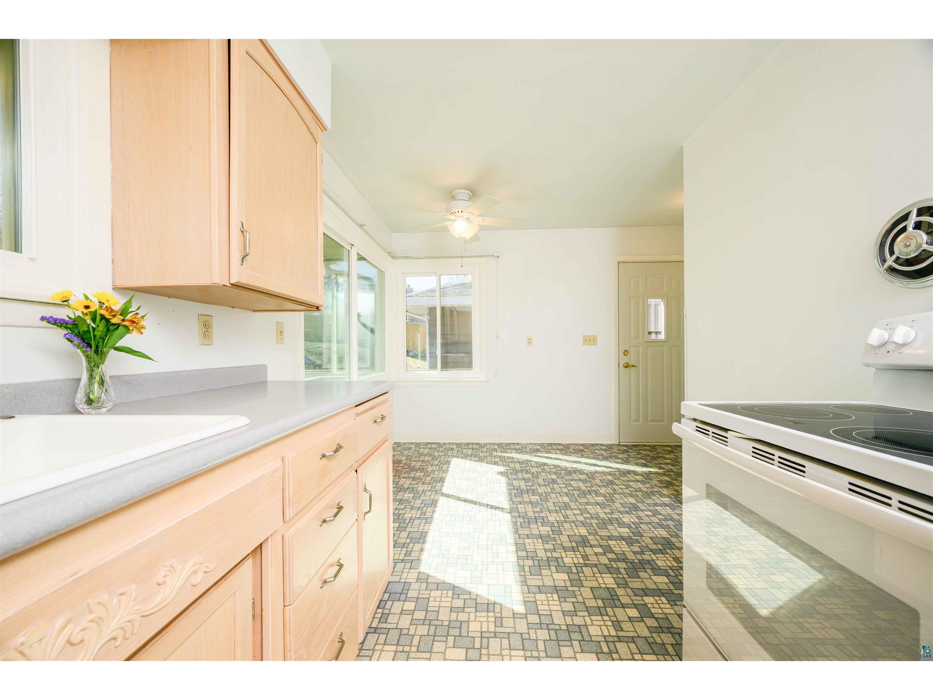 3714 Woodland Ave Duluth MN 55803 6124949 image11