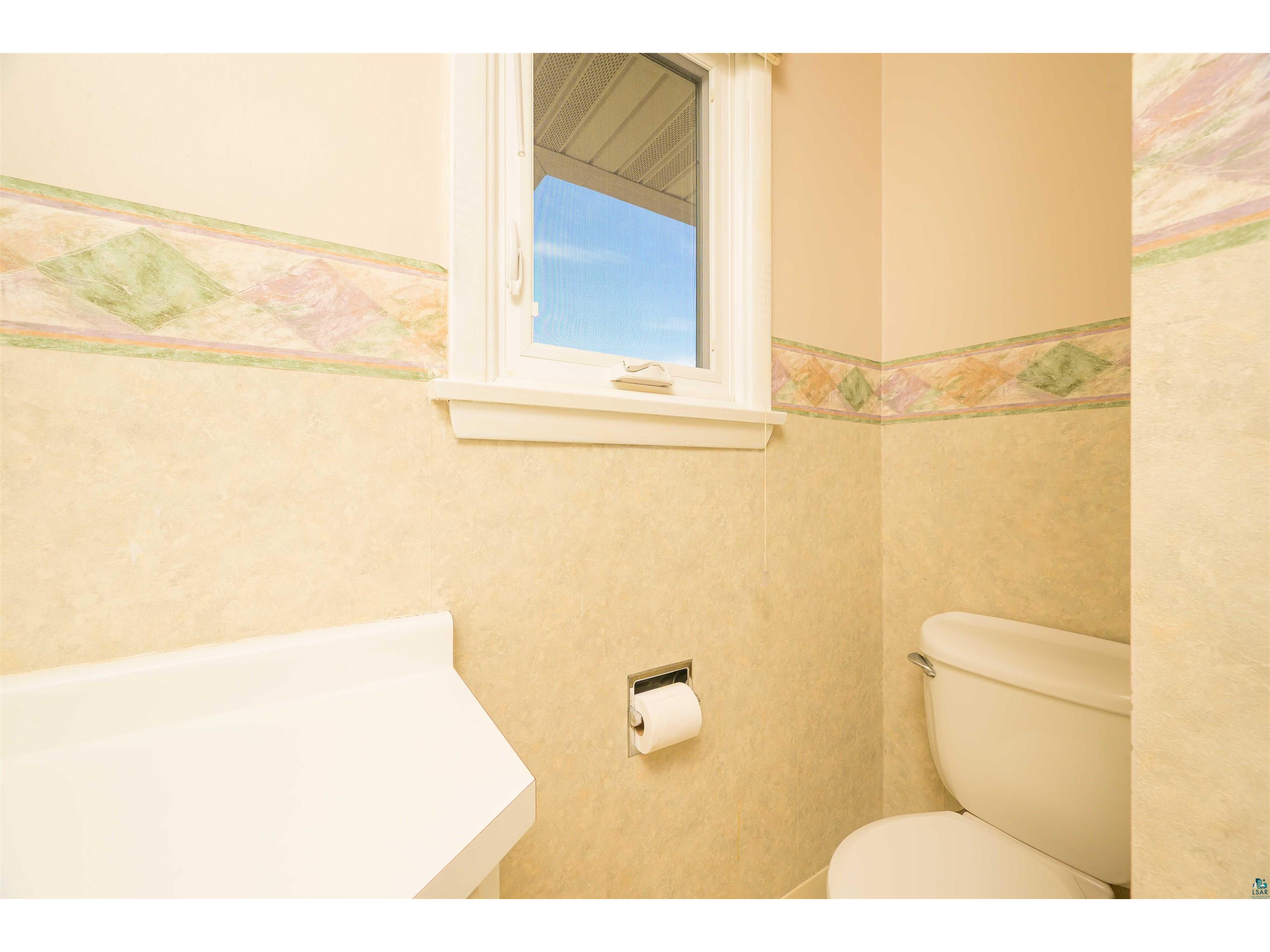 3714 Woodland Ave Duluth MN 55803 6124949 image35