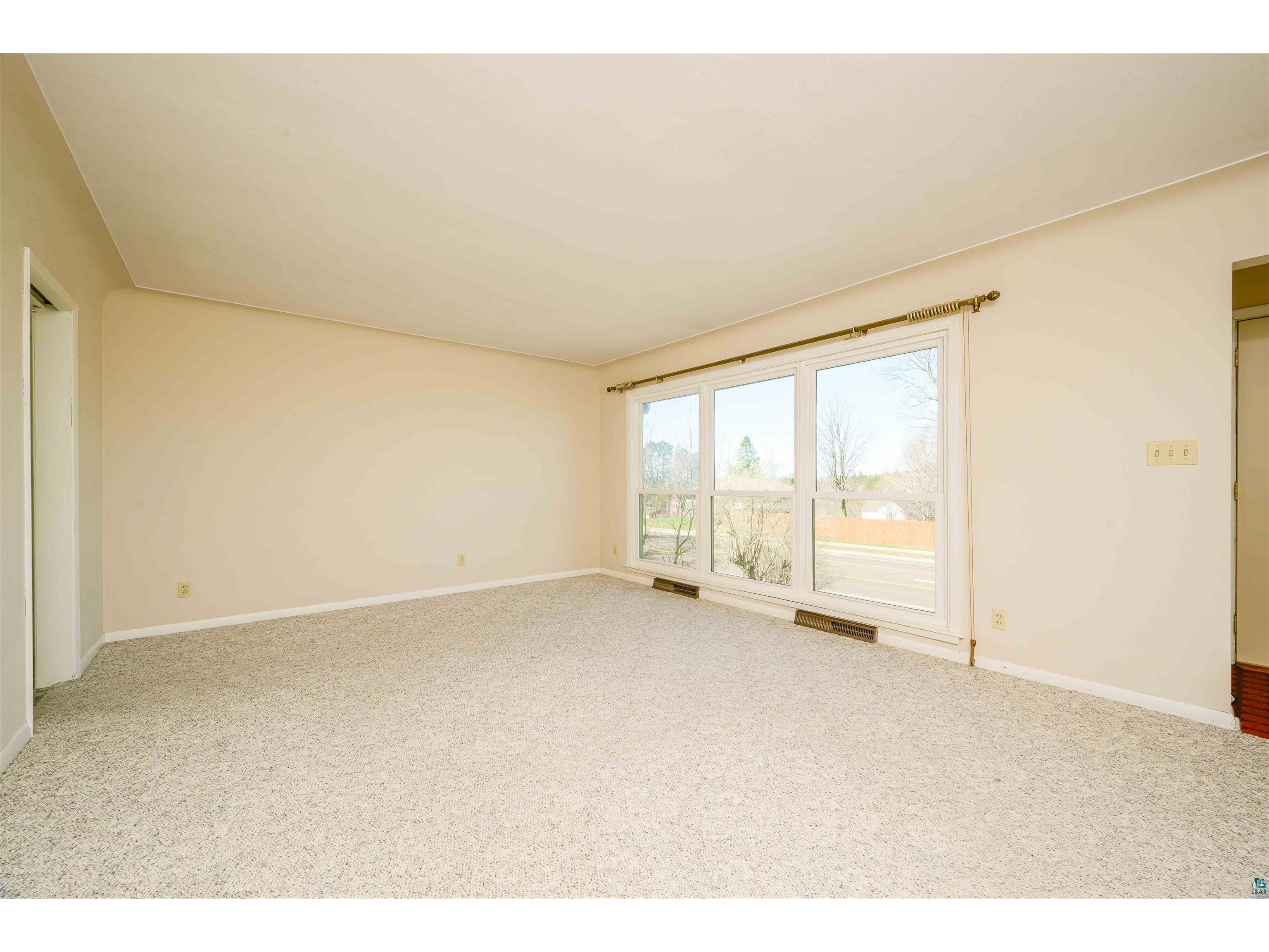 3714 Woodland Ave Duluth MN 55803 6124949 image4