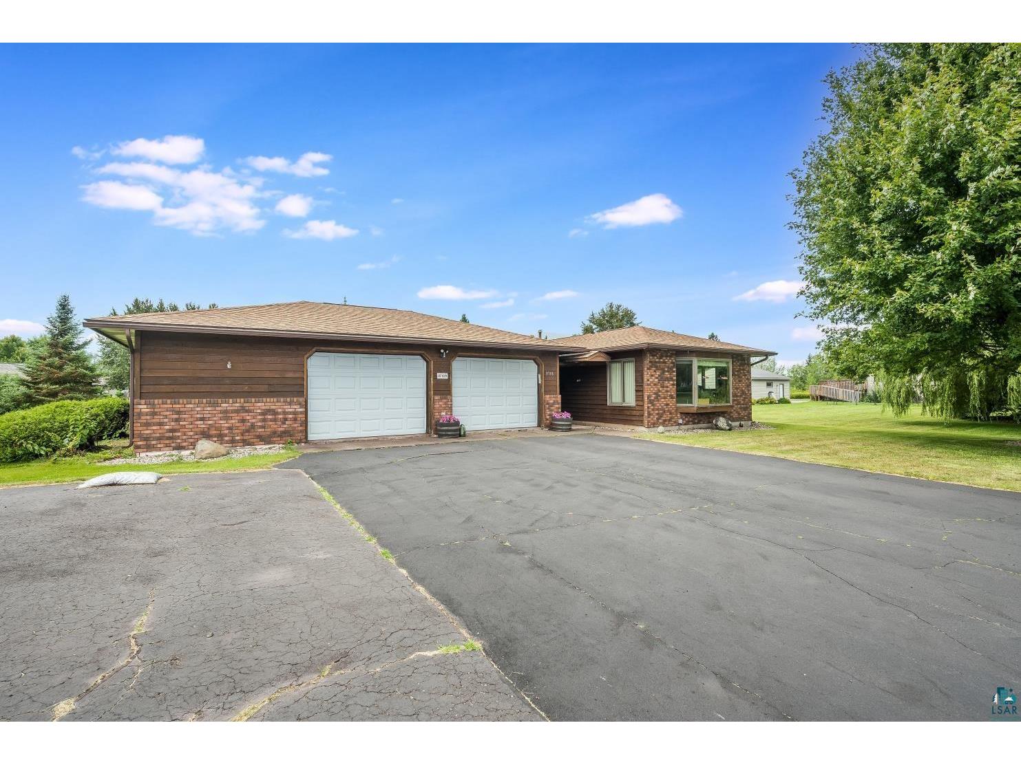 3718 E 7th St Superior WI 54880 6110013 image1