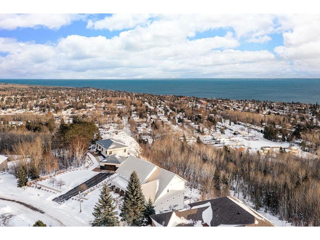 3725 North Ridge Rd Duluth MN 55804 6123423 image46