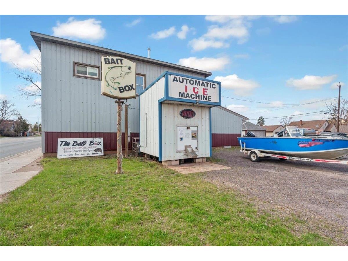 3729 E 2nd St Superior WI 54880 6123498 image2