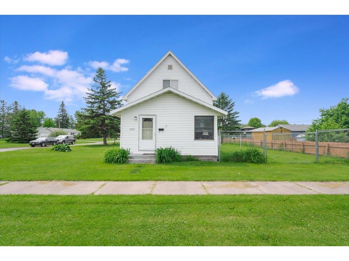 3732 E 6th St Superior WI 54880 6120234 image1