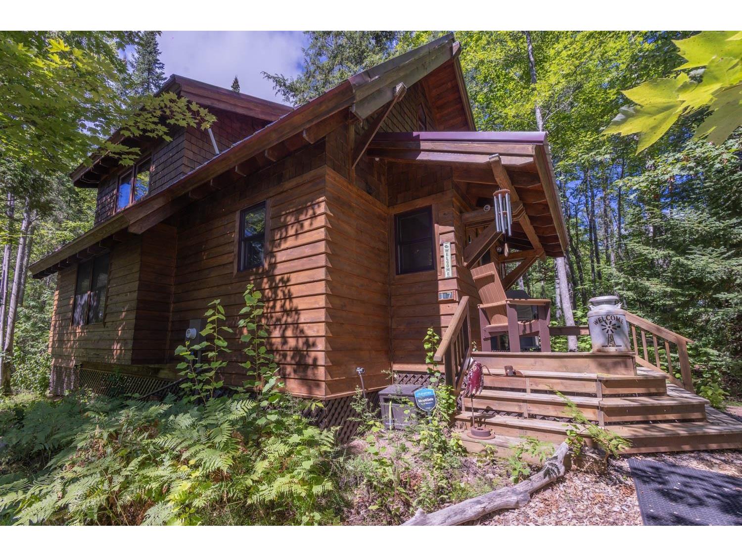 37510 Madeleine Ln Bayfield WI 54818 6121645 image1