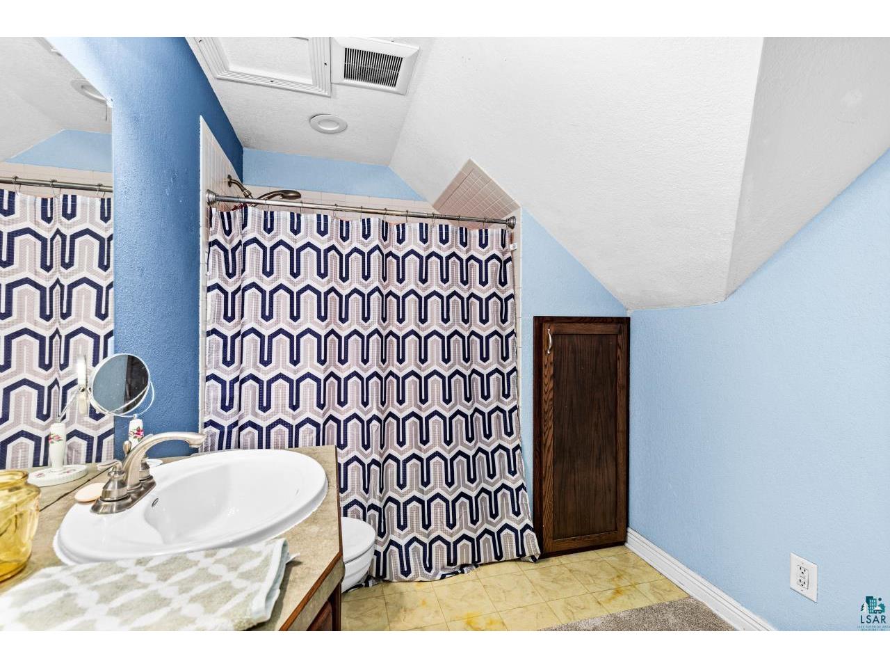 3801 W 5th St Duluth MN 55807 6120269 image28