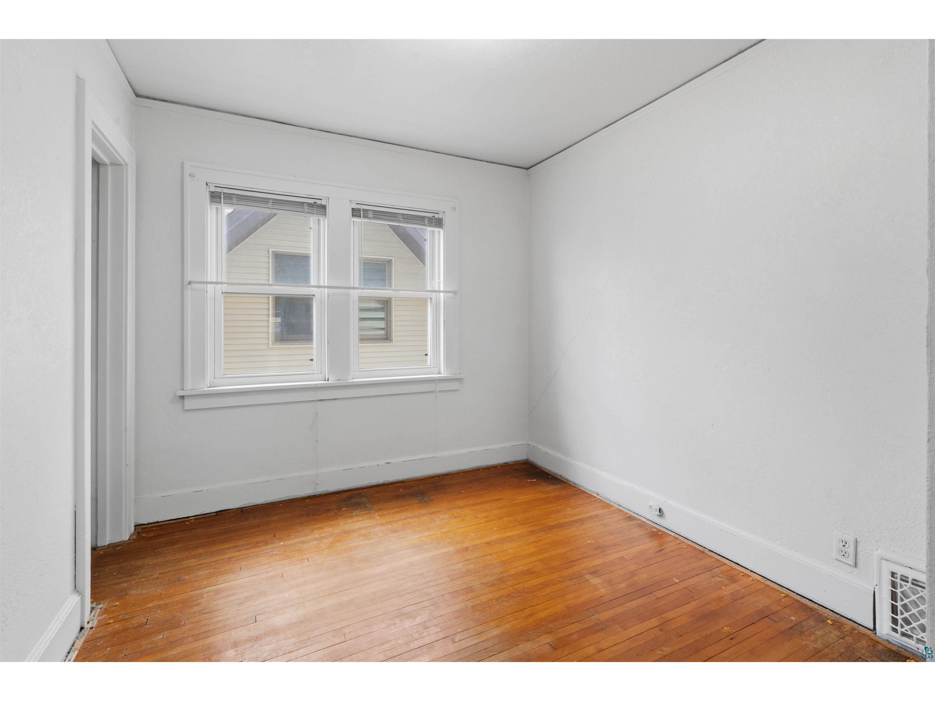 3803 W 4th St Duluth MN 55807 6125687 image14