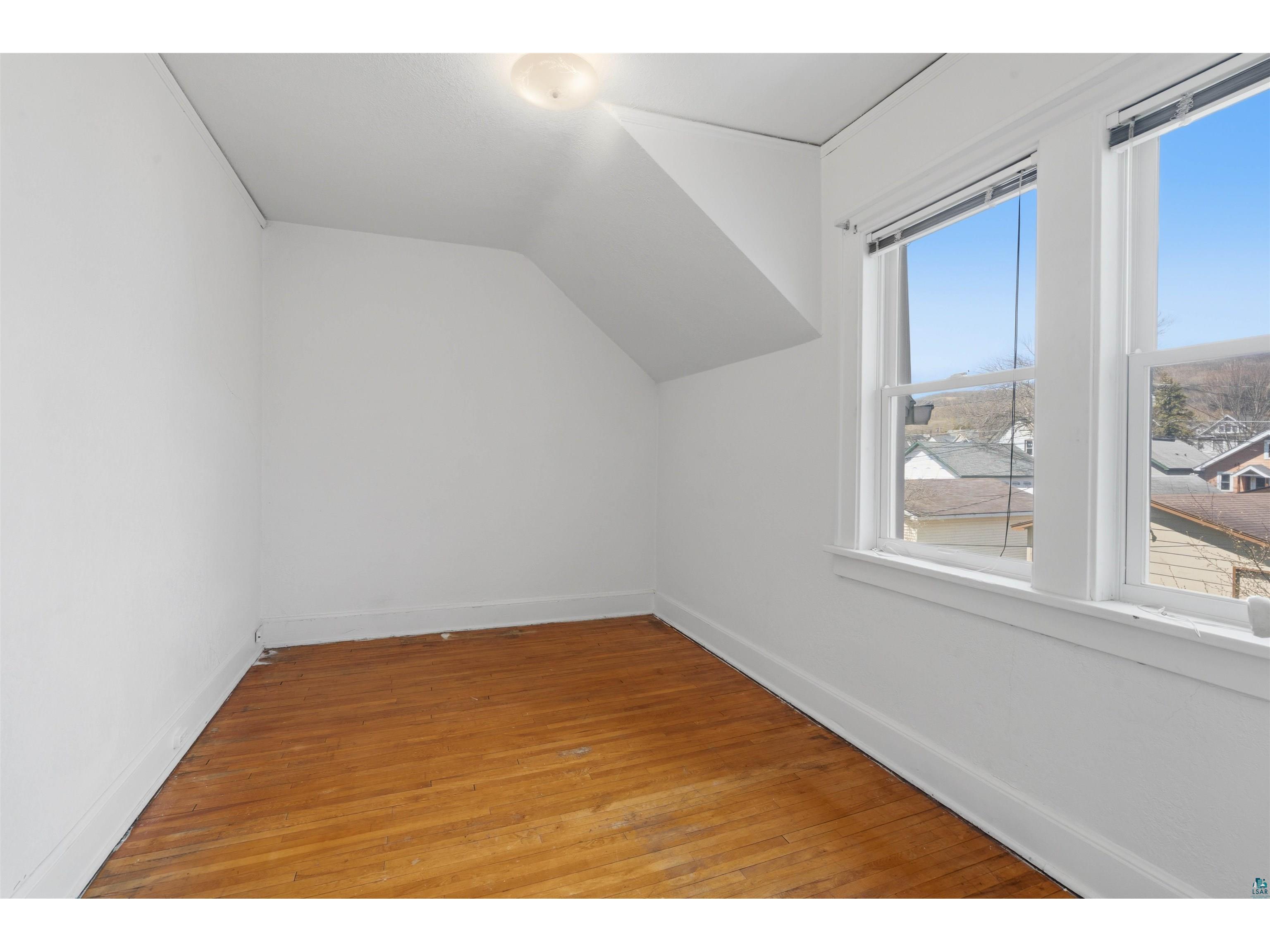 3803 W 4th St Duluth MN 55807 6125687 image15