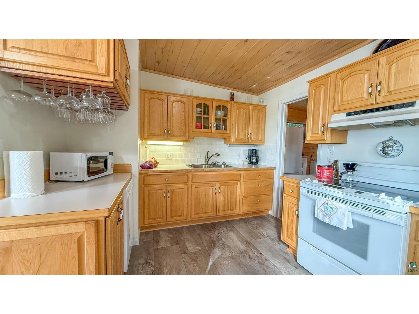 3818 Manitoo Tr Grand Marais MN 55604 - Lake Superior 6126146 image15