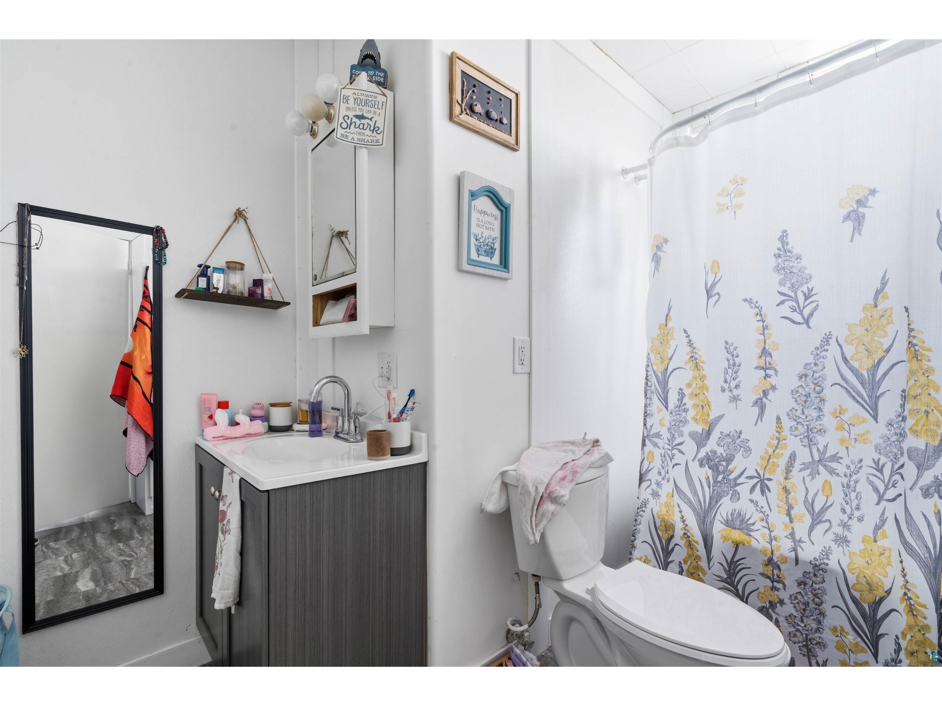 3823 E 2nd St Superior WI 54880 6123850 image24