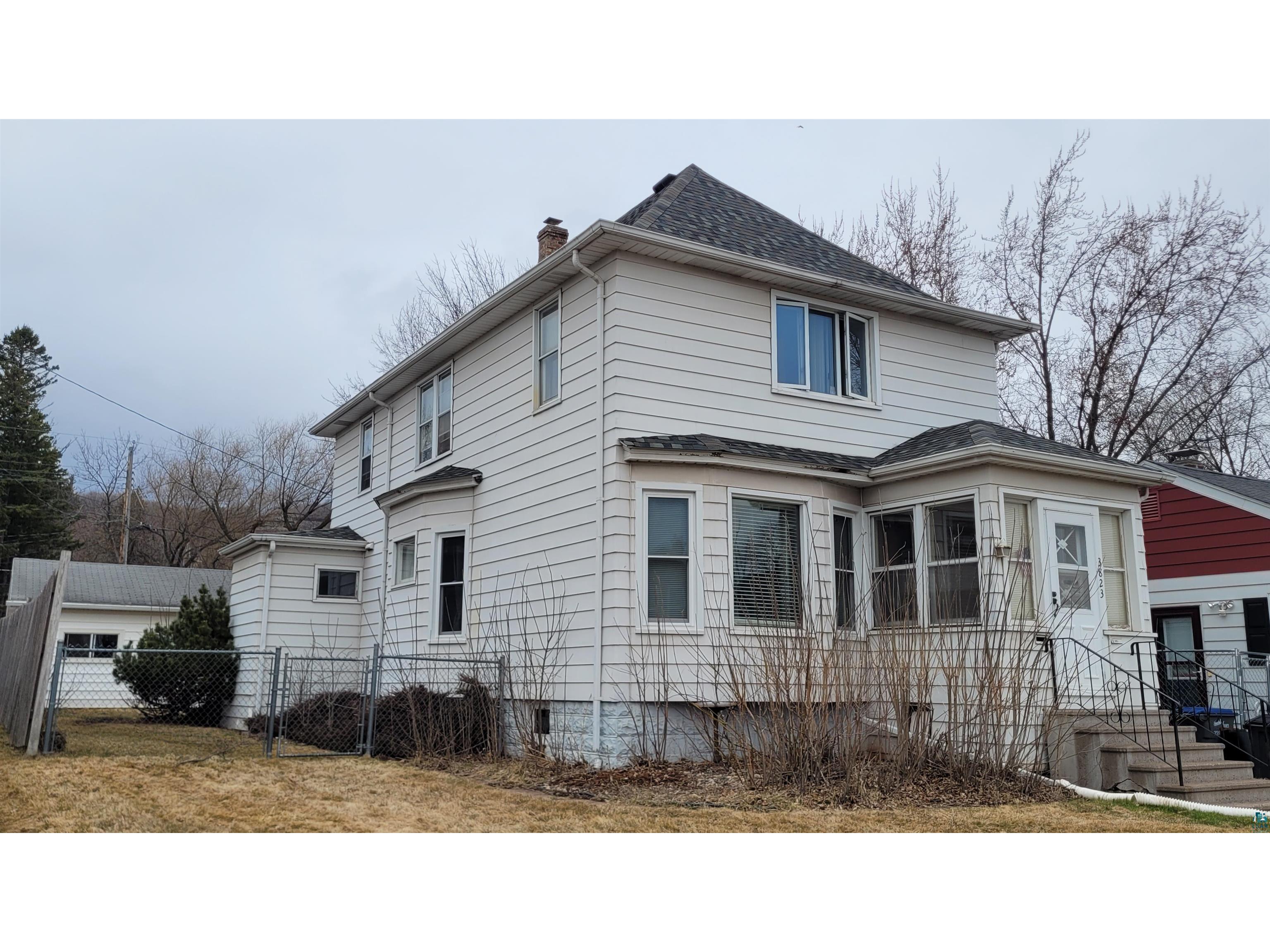 3823 W 6th St Duluth MN 55807 6124989 image1