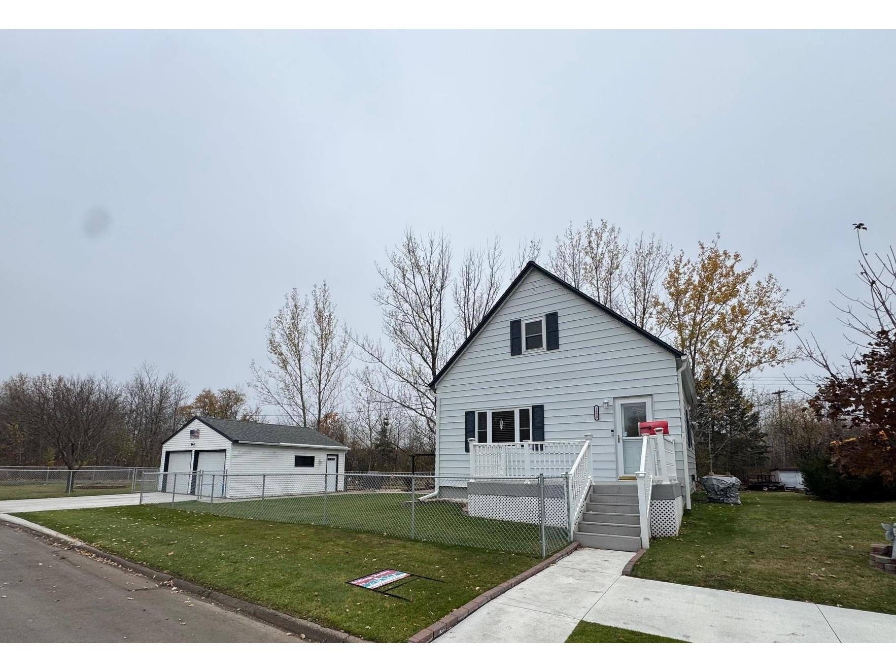 3833 3rd Ave W Hibbing MN 55746 6122714 image1