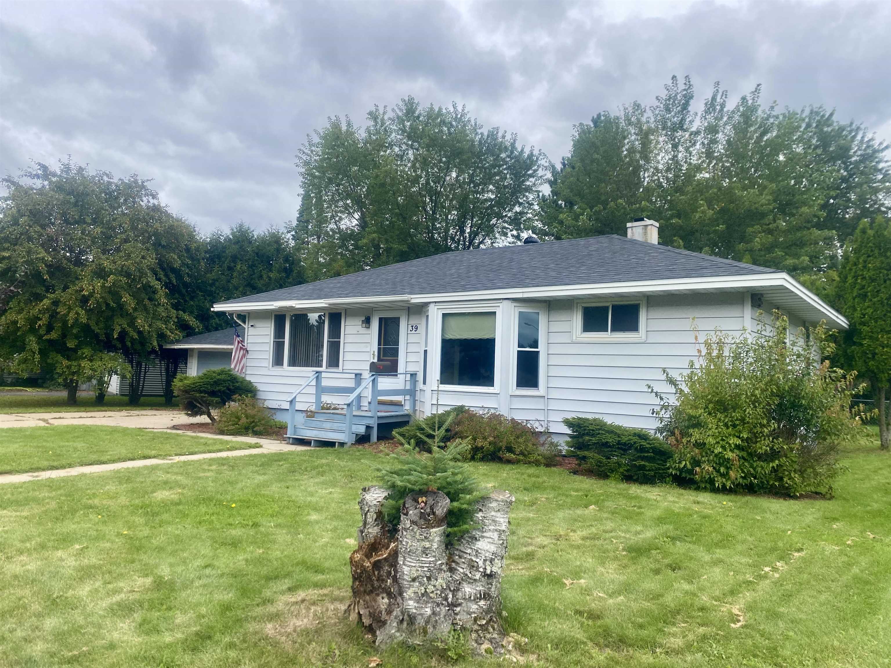 39 S Erie St Aurora MN 55705 6119079 image1