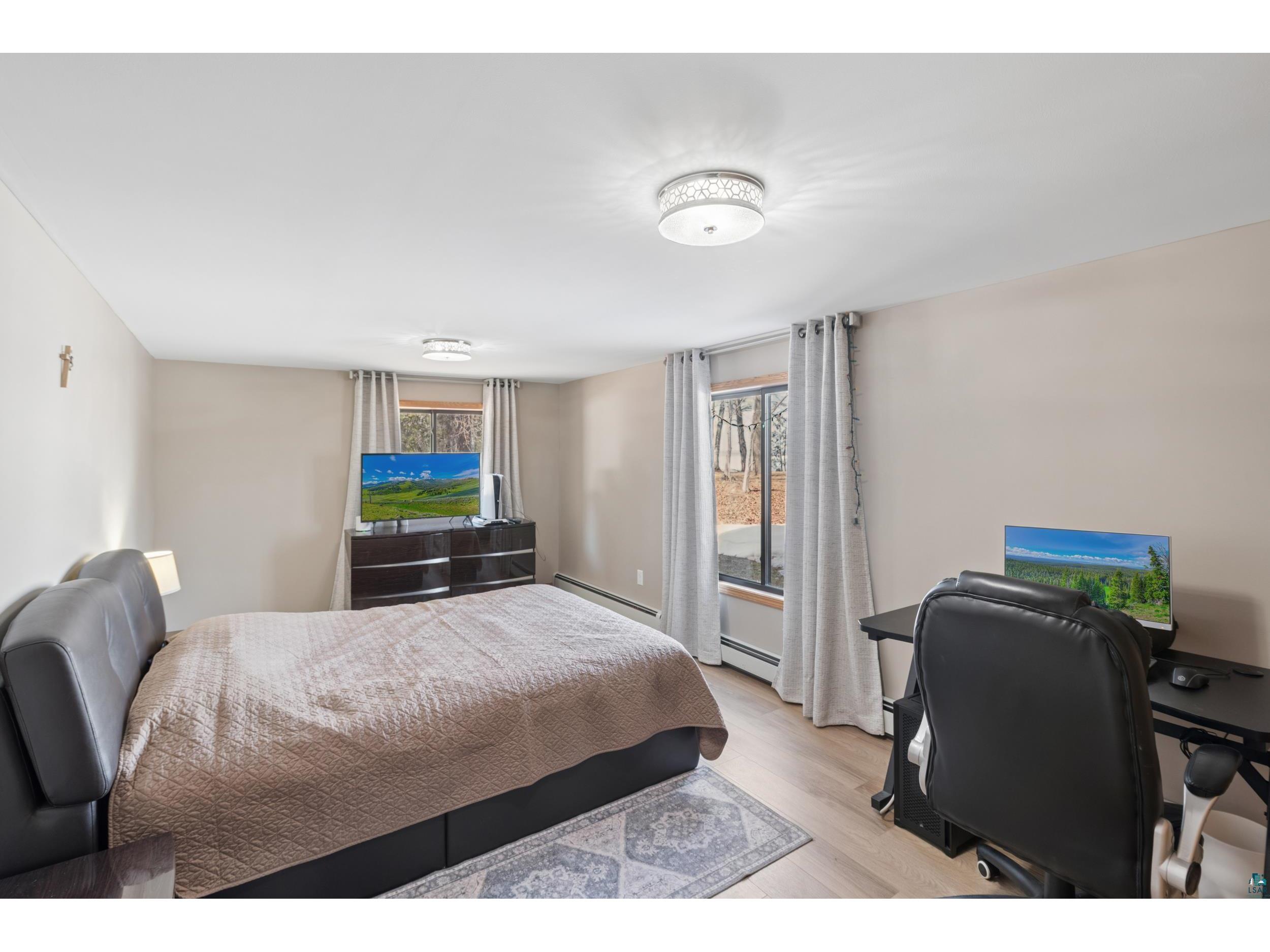 3903 Lake Park Rd Ashland WI 54806 - Lake Superior 6124457 image29