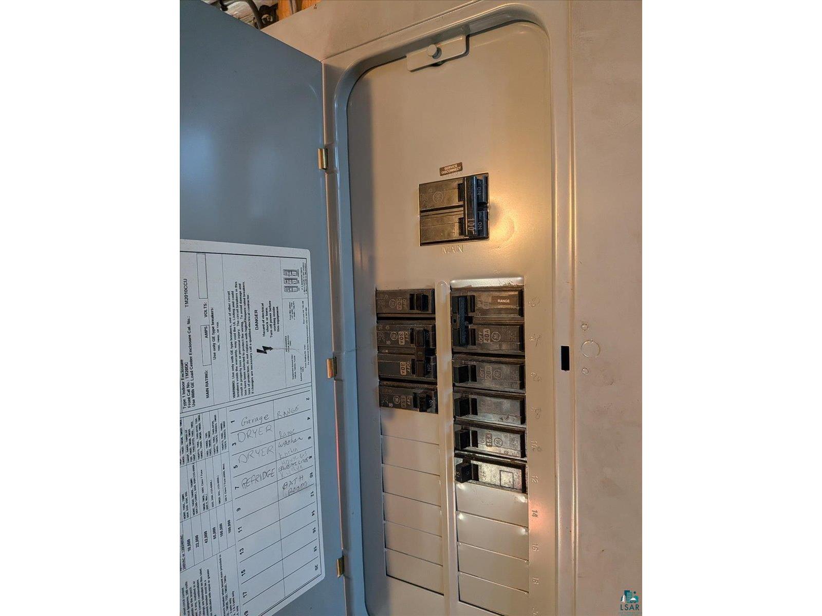 3914 Grand Ave Duluth MN 55807 6124070 image13