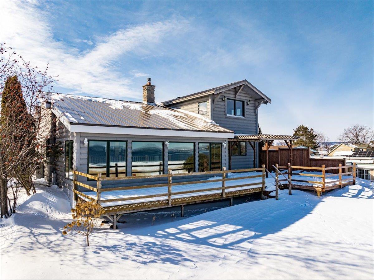 3917 S Lake Ave Duluth MN 55502 6118301 image1