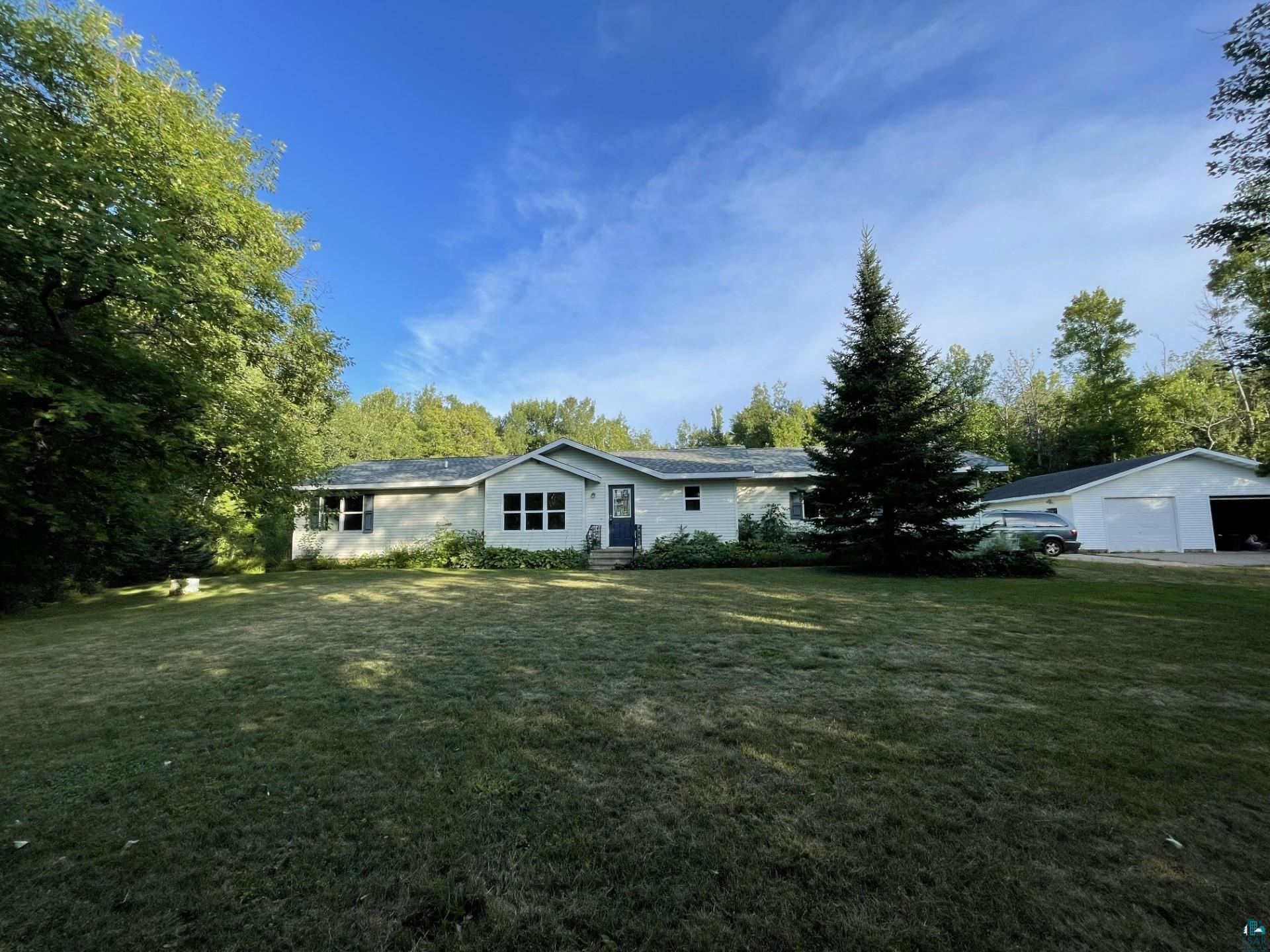 3920 Lake Park Rd Ashland WI 54806 6109997 image1