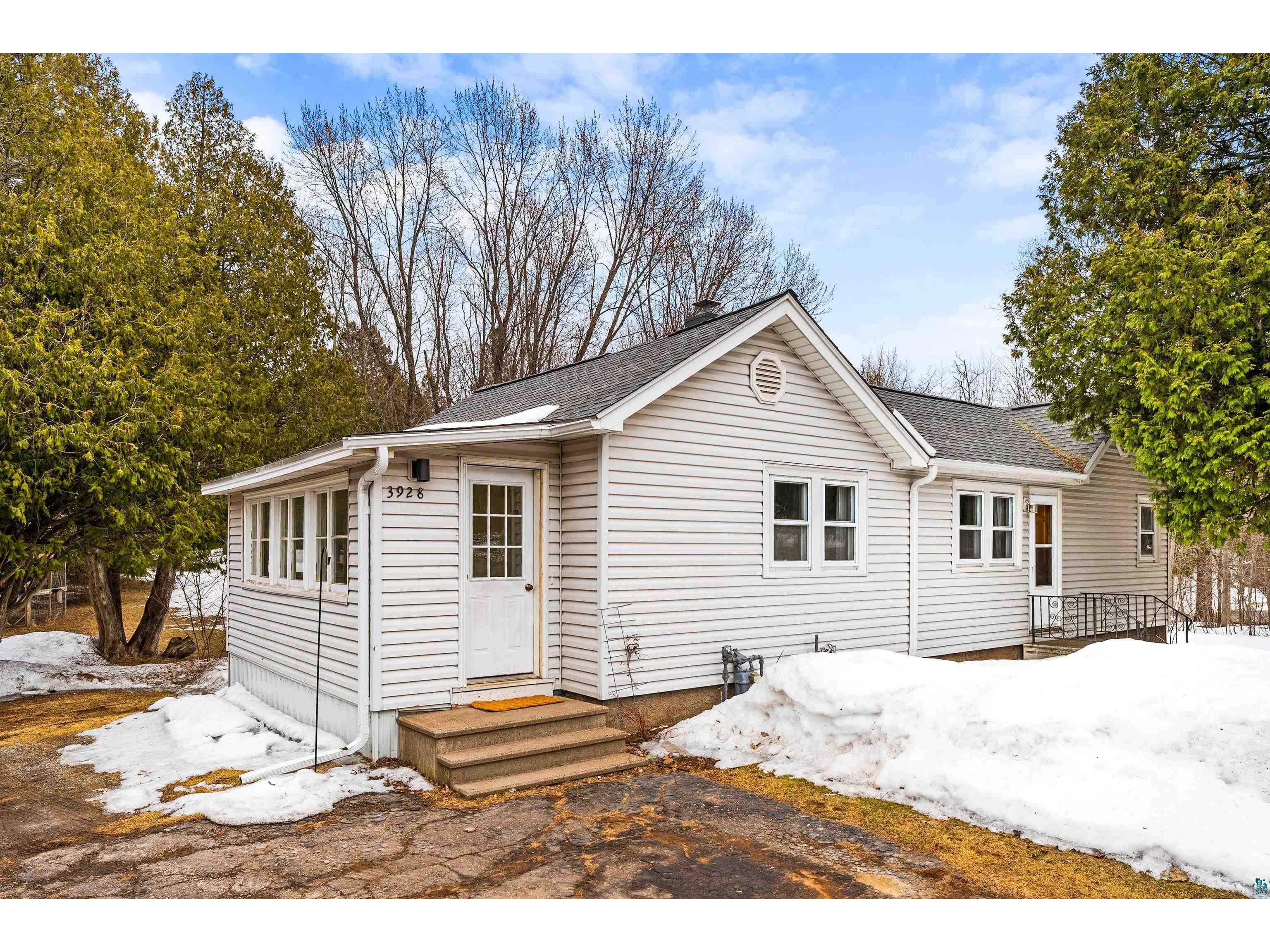 3928 Haines Rd Duluth MN 55811 6124279 image1