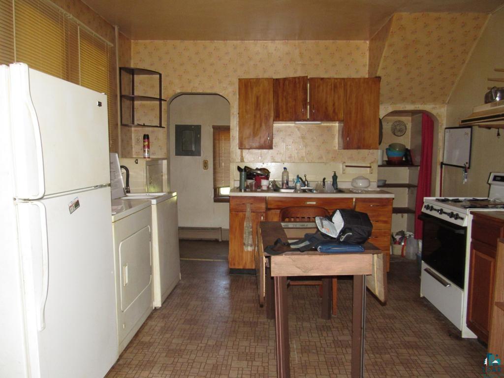 3932 E 8th St Superior WI 54880 6126722 image8