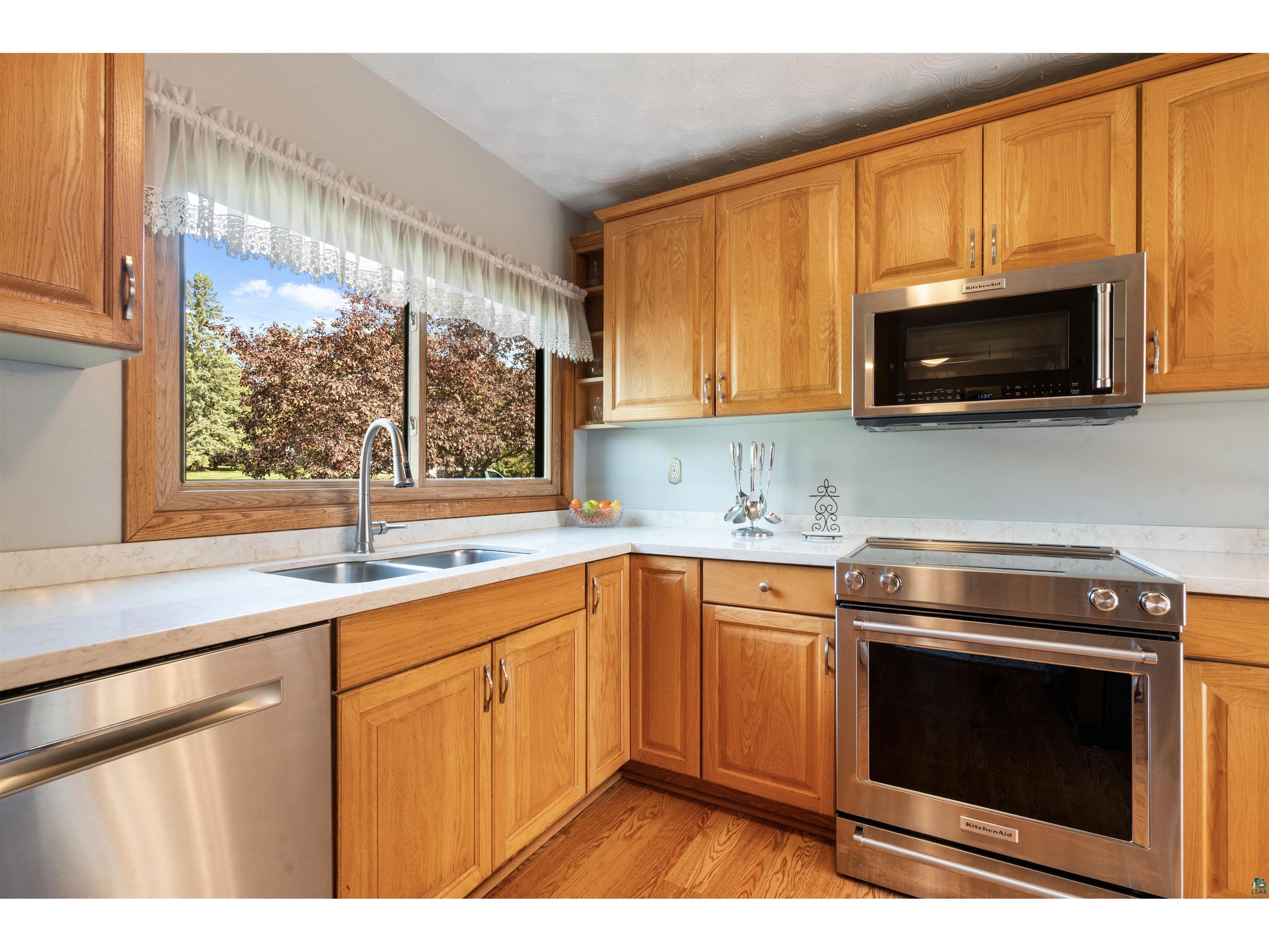 4 Lakeside Ct Duluth MN 55804 - Lake Superior 6124064 image10