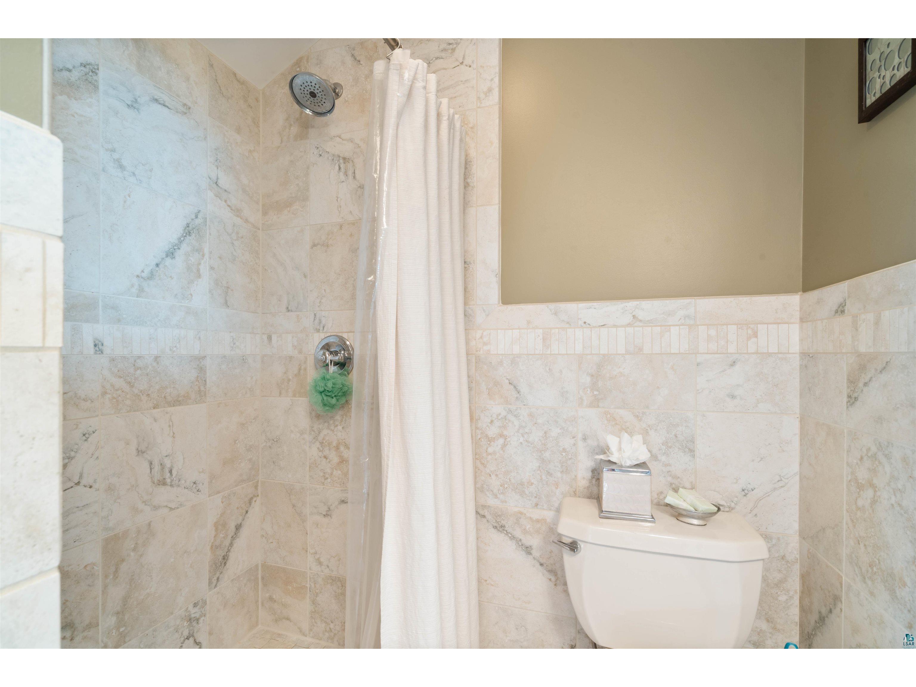 4 Lakeside Ct Duluth MN 55804 - Lake Superior 6124064 image23