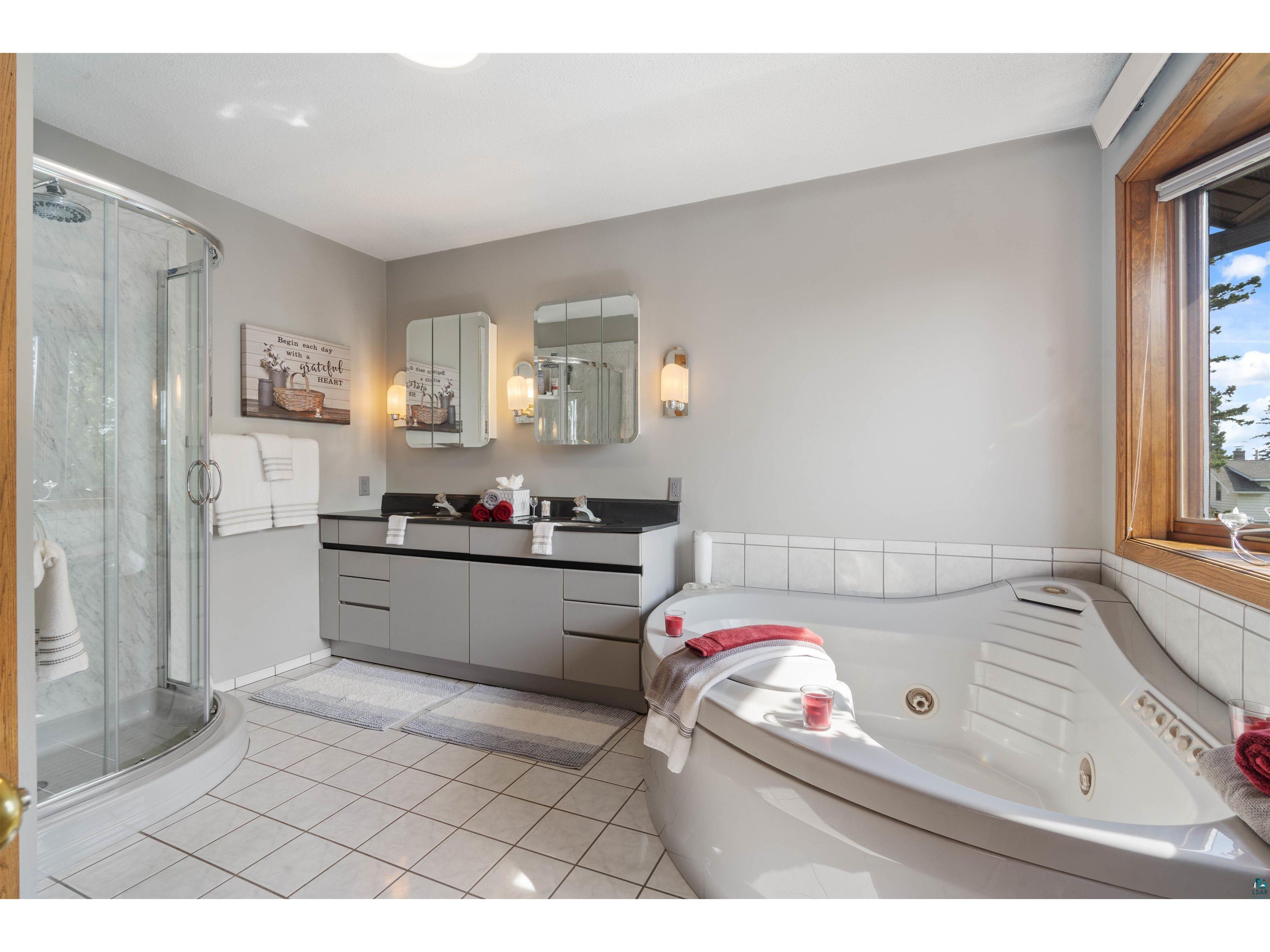 4 Lakeside Ct Duluth MN 55804 - Lake Superior 6124064 image30