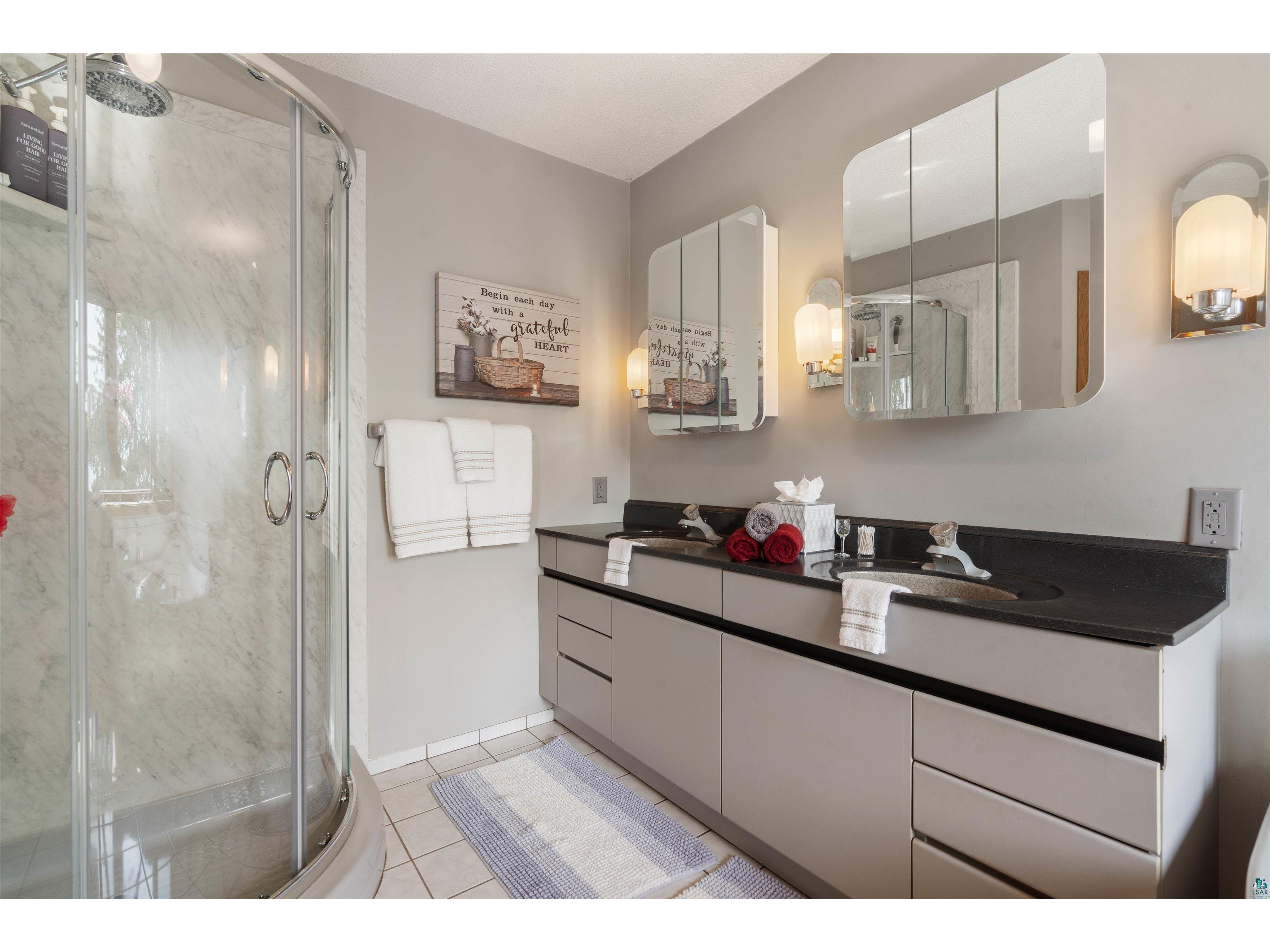 4 Lakeside Ct Duluth MN 55804 - Lake Superior 6124064 image32