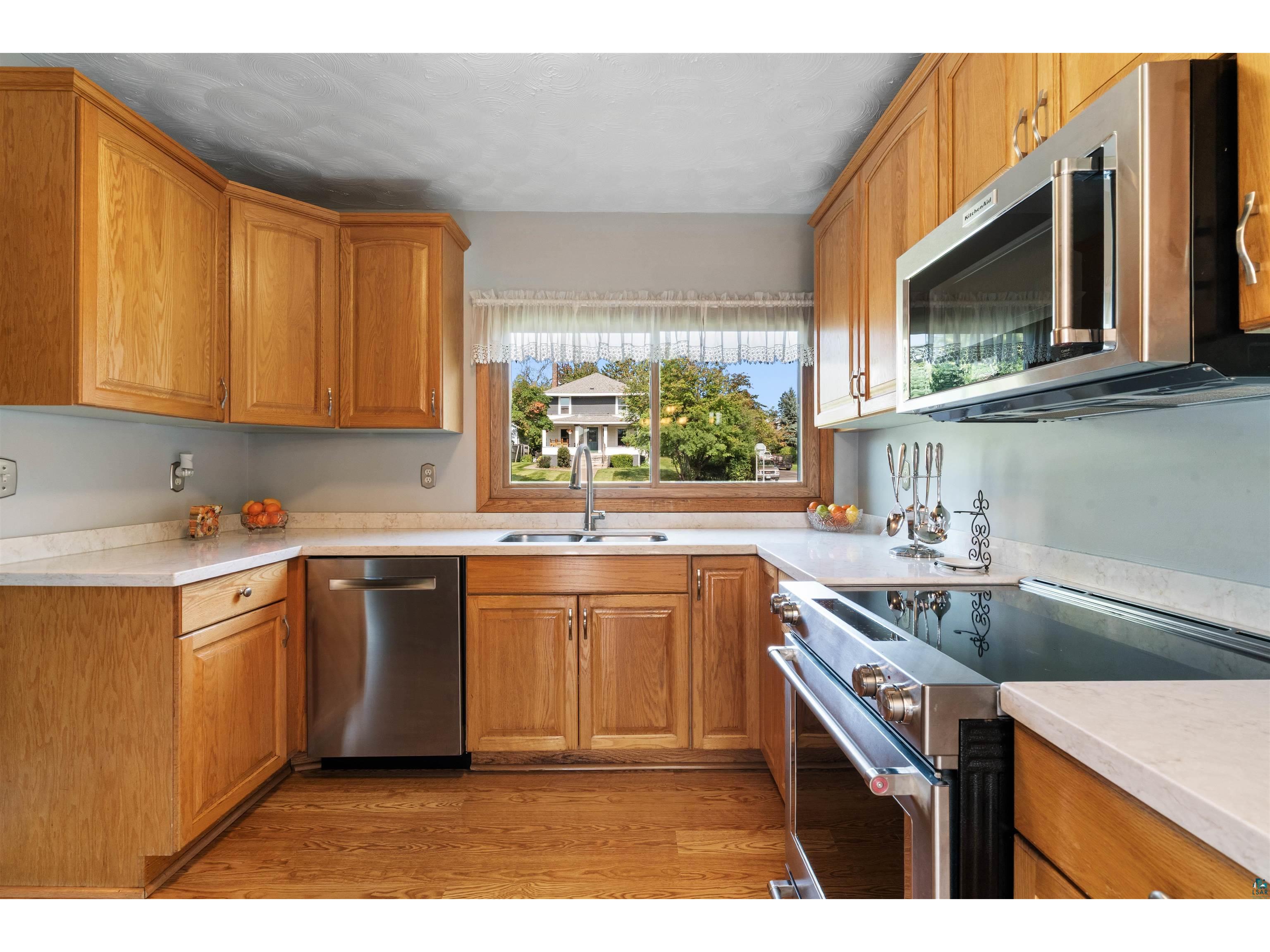 4 Lakeside Ct Duluth MN 55804 - Lake Superior 6124064 image9