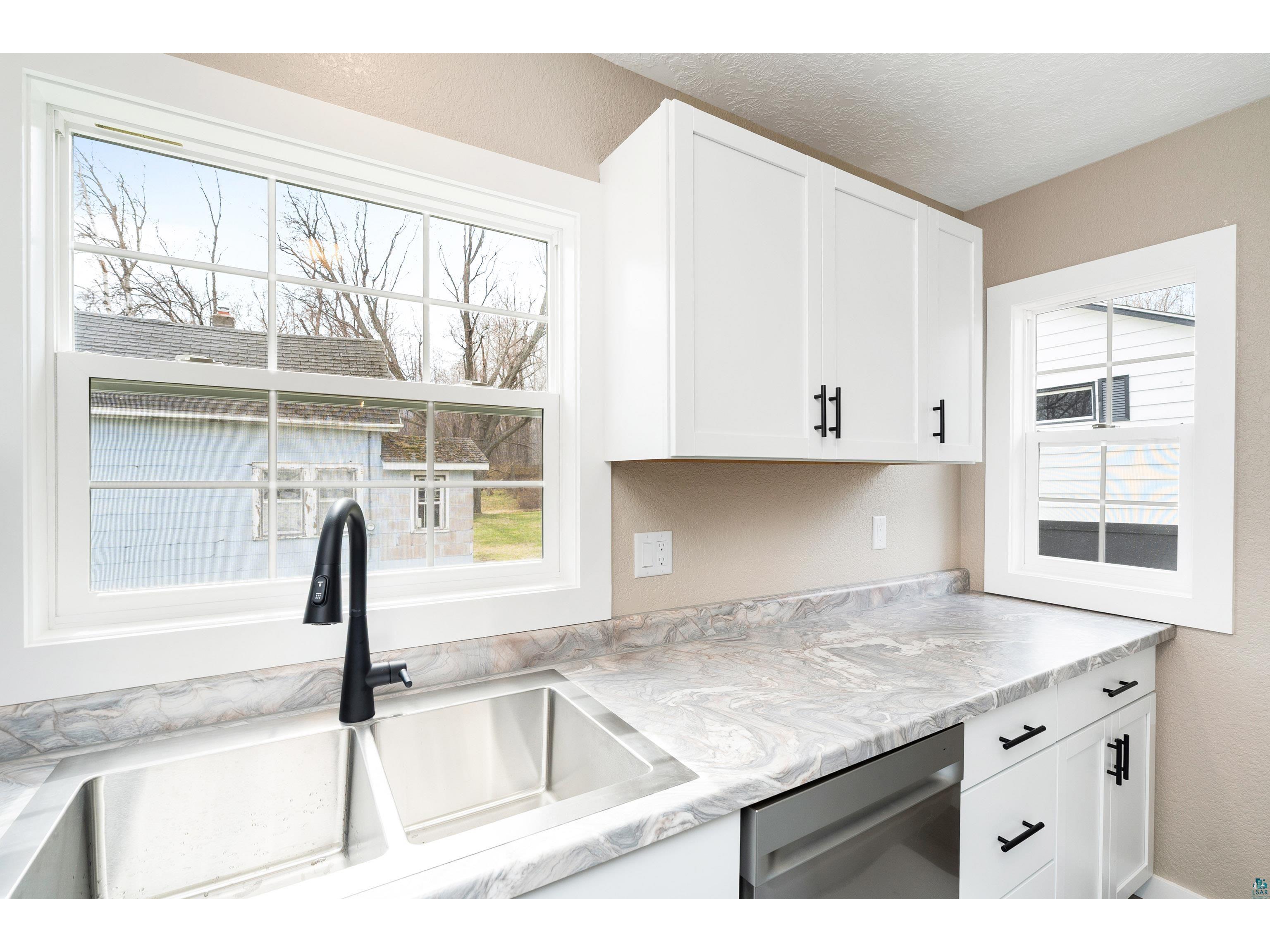 4005 W 9th St Duluth MN 55807 6125099 image17