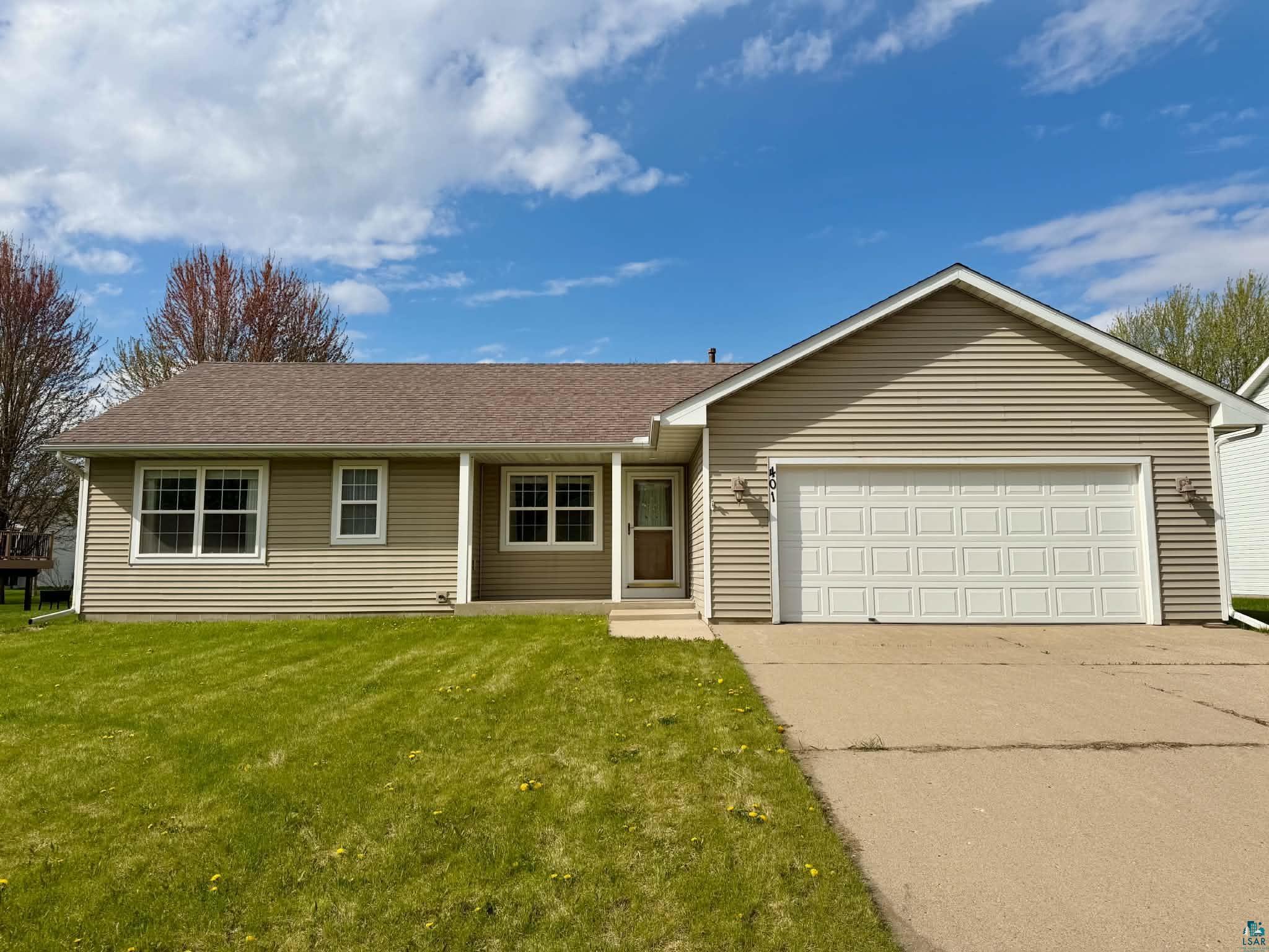 401 W 17th St Glencoe MN 55336 6124832 image1