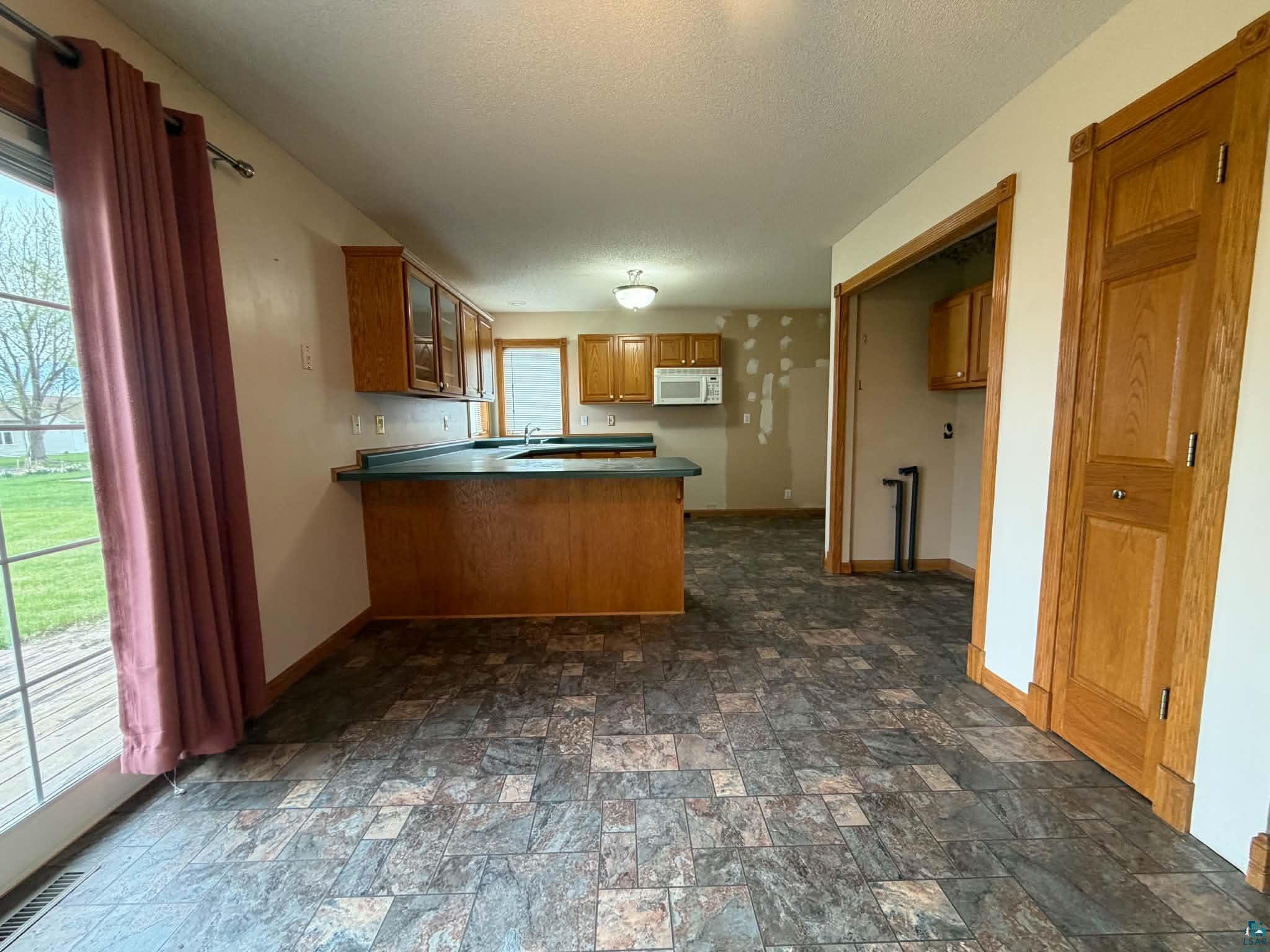 401 W 17th St Glencoe MN 55336 6124832 image2